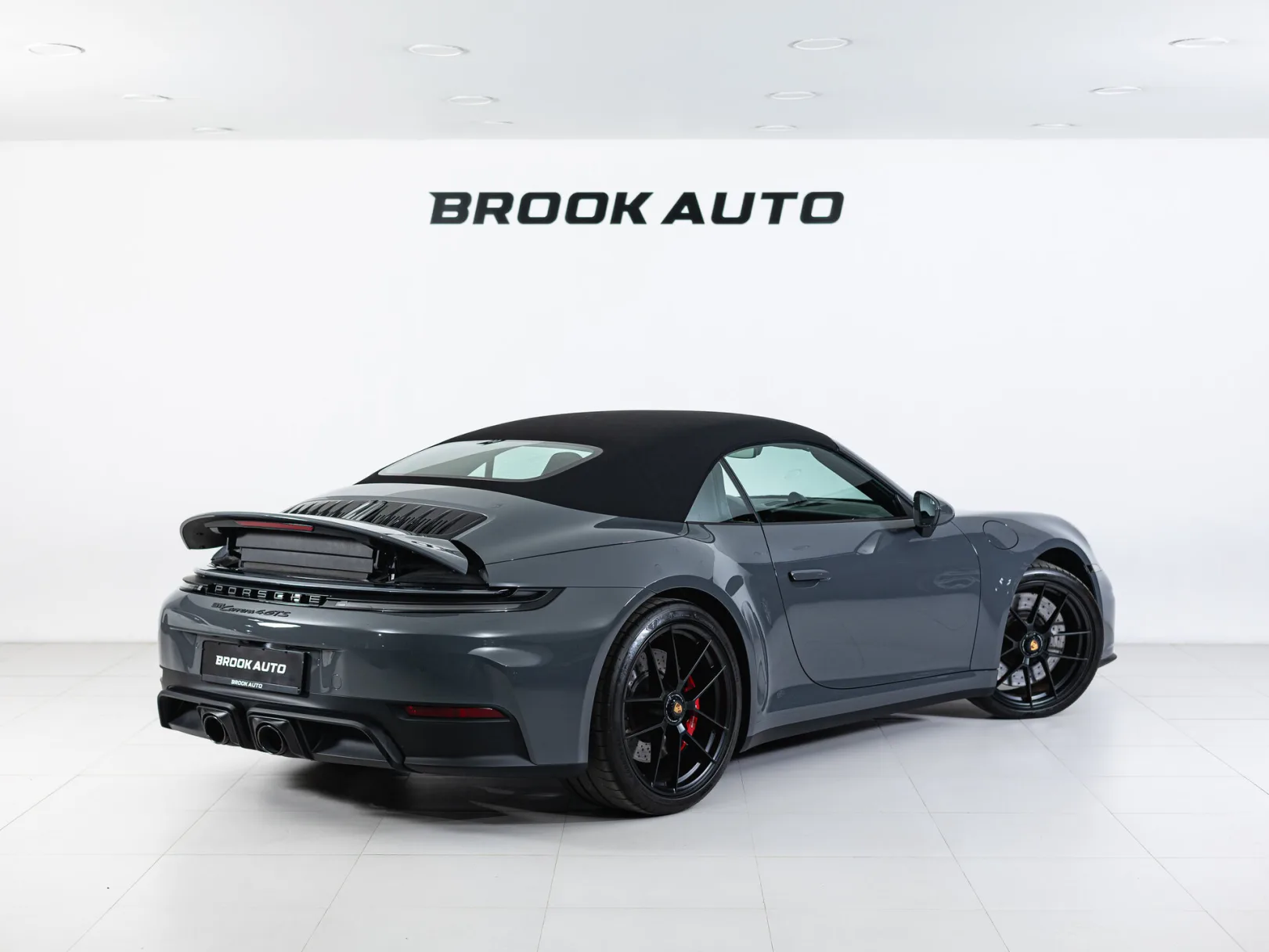 Porsche 911 Carrera 4 GTS VIII (992) Рестайлинг, 2025 — экстерьер, фото 12