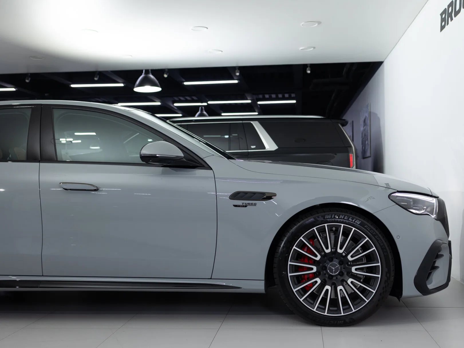 Mercedes-Benz E-Класс AMG E 53 4MATIC+ VI (W214), 2025 — экстерьер, фото 44