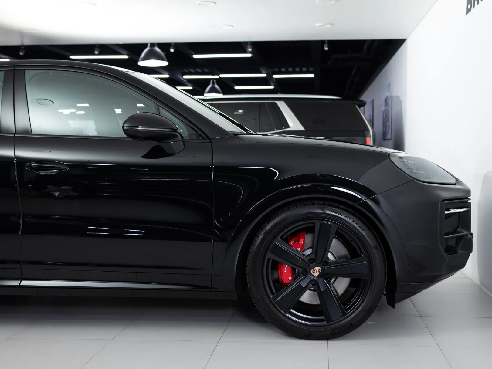 Porsche Cayenne GTS Coupé III Рестайлинг, 2025 — экстерьер, фото 33