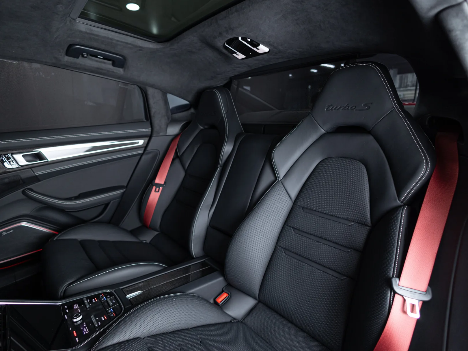Porsche Panamera Turbo S II Рестайлинг, 2021 — экстерьер, фото 25