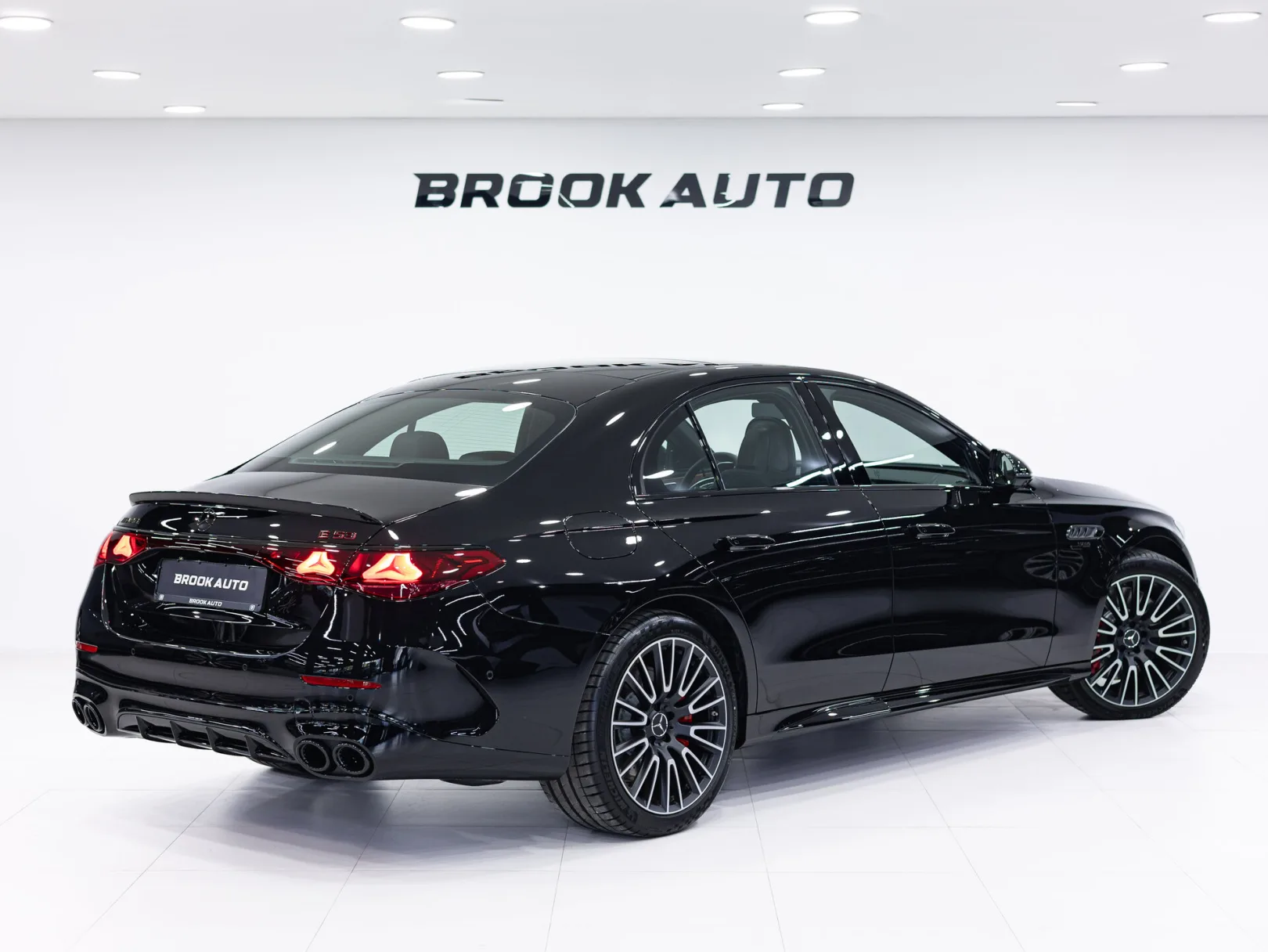 Mercedes-Benz E-Класс AMG E 53 4MATIC+ VI (W214), 2024 — экстерьер, фото 4