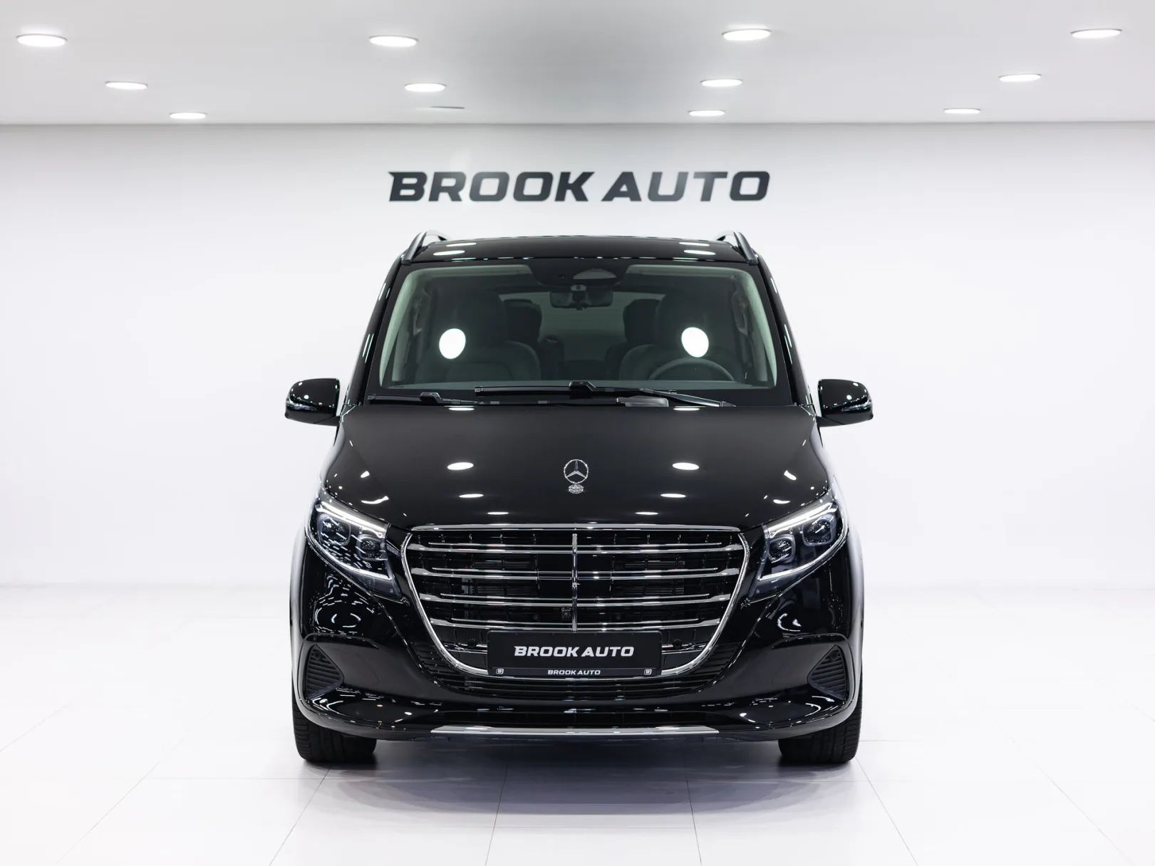 Mercedes-Benz V-Класс Exclusive III (W447) Рестайлинг 2, 2025 — экстерьер, фото 2