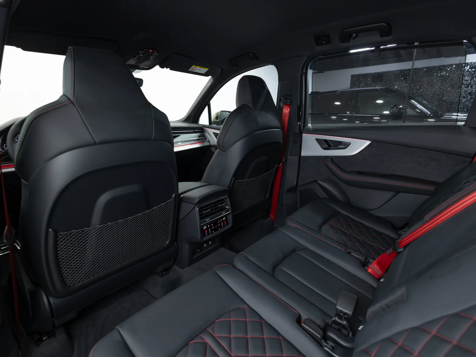 Audi Q7 55 TFSI quattro tiptronic II (4M) Рестайлинг 2, 2024 — экстерьер, фото 25