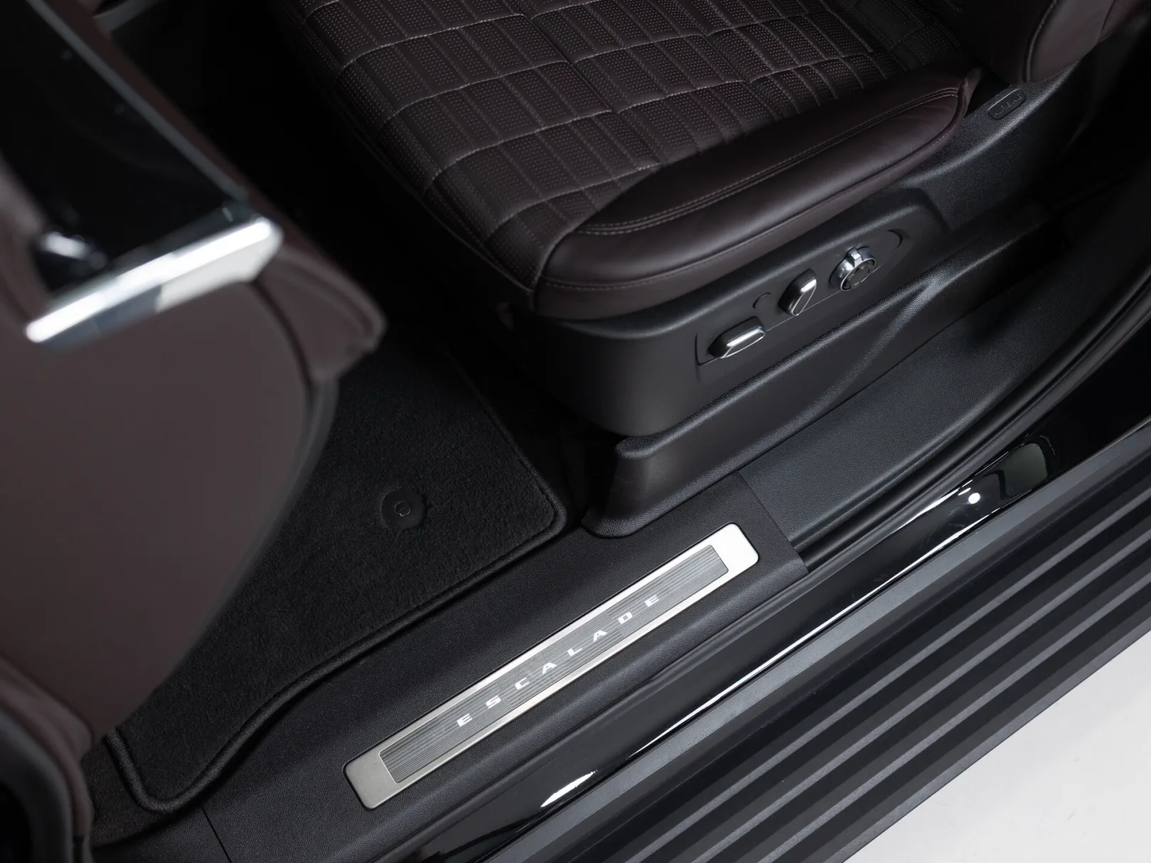 Cadillac Escalade Sport Platinum V, 2024 — экстерьер, фото 11