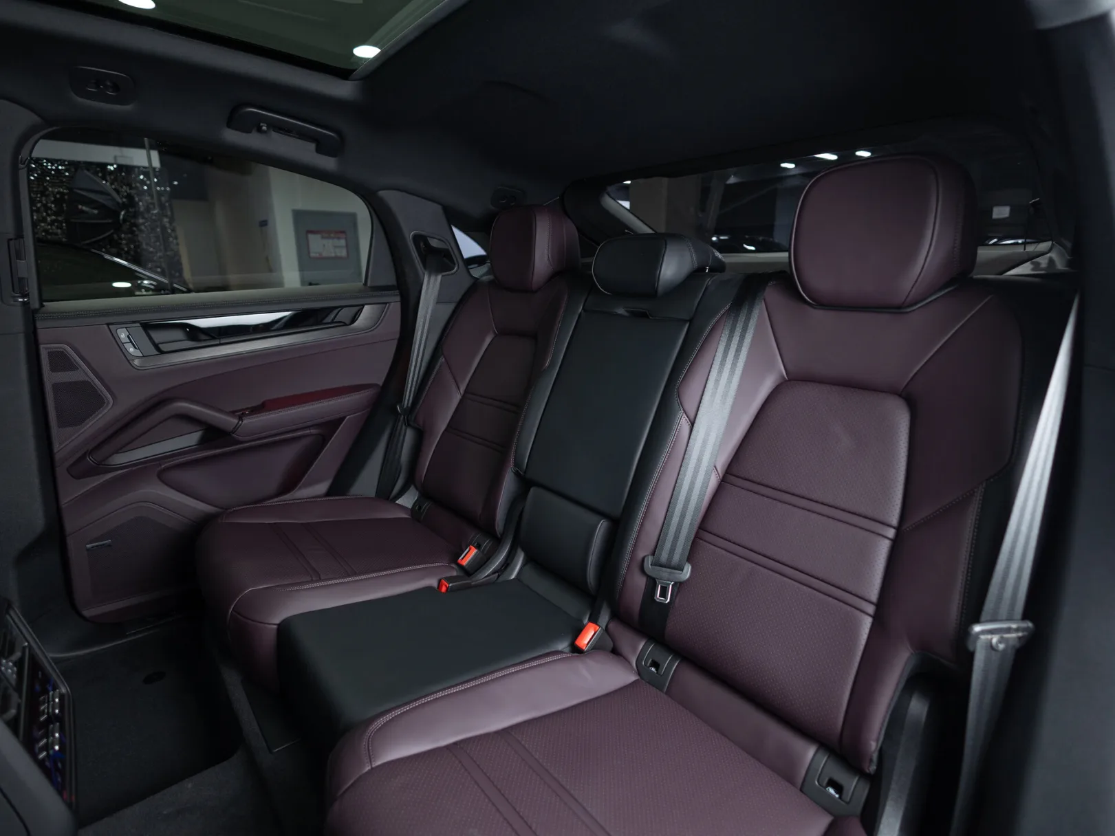 Porsche Cayenne Coupé III Рестайлинг, 2026 — экстерьер, фото 30