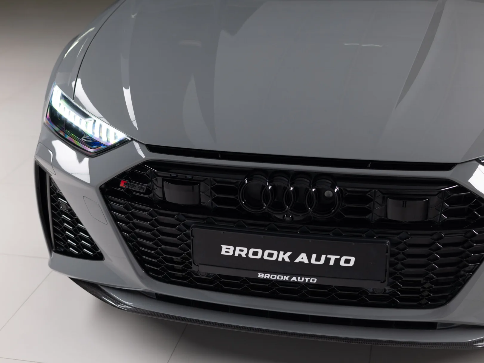 Audi RS 6 TFSI quattro IV (C8), 2021 — экстерьер, фото 39
