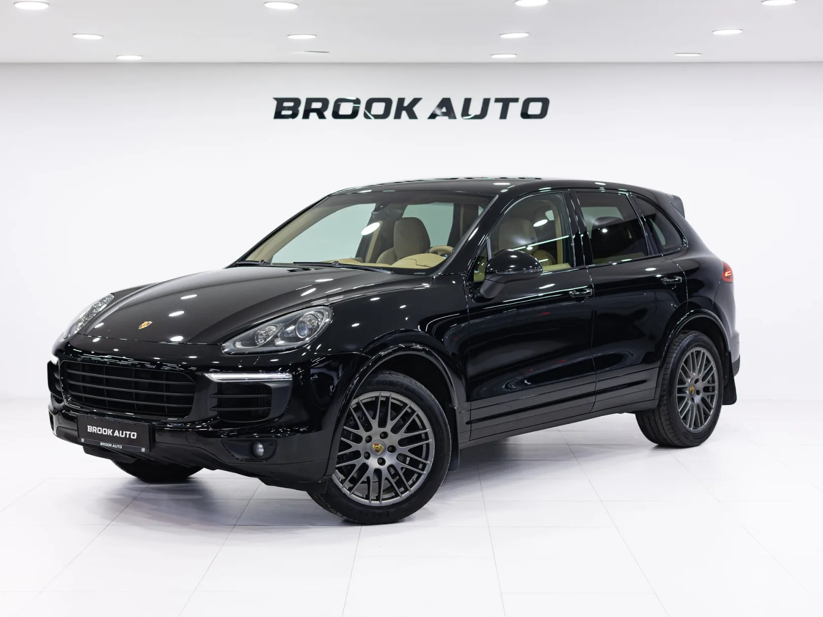 Porsche Cayenne Diesel Platinum Edition II Рестайлинг (958), 2016 — экстерьер, фото 1
