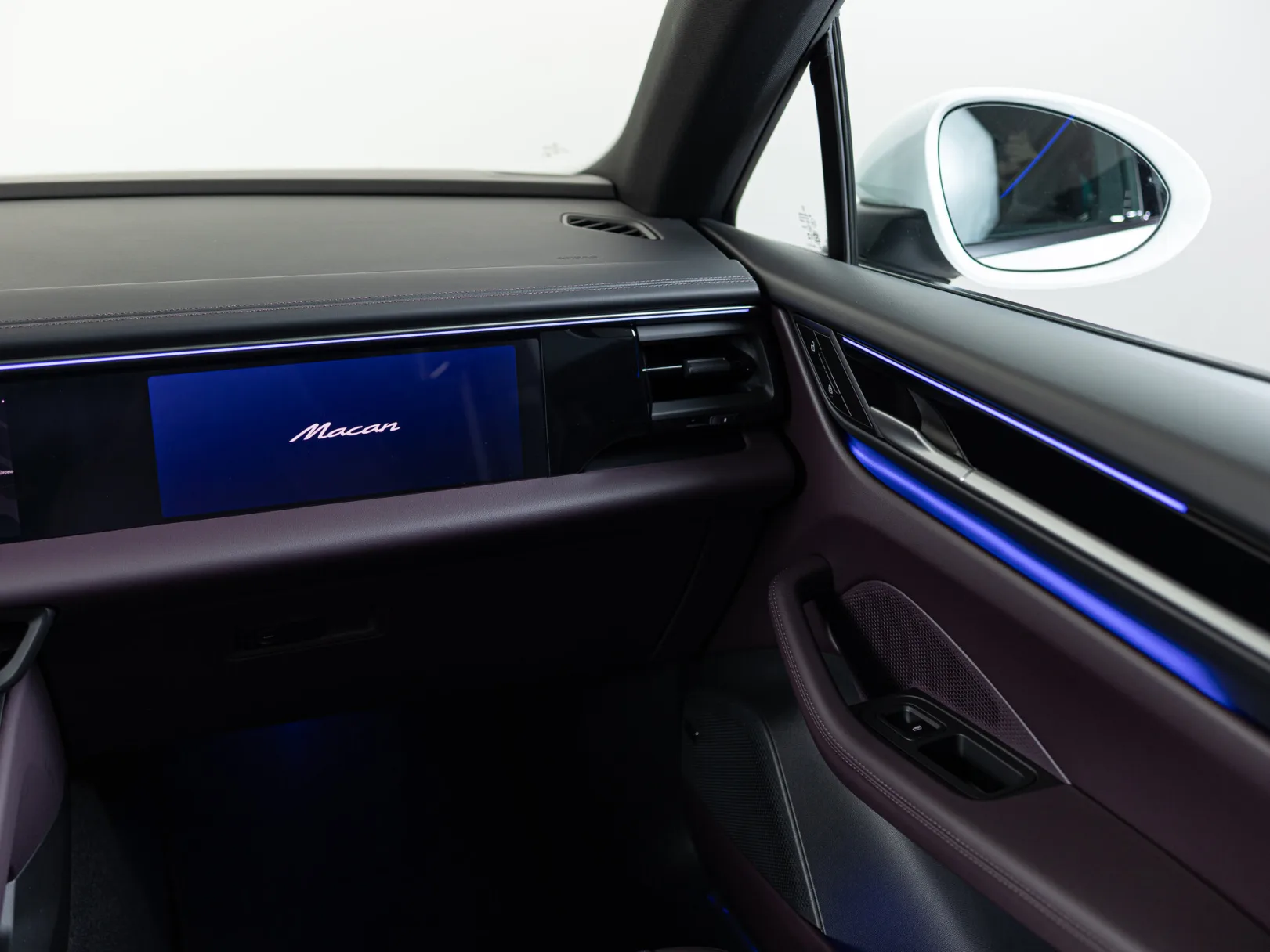 Porsche Macan II, 2024 — экстерьер, фото 20
