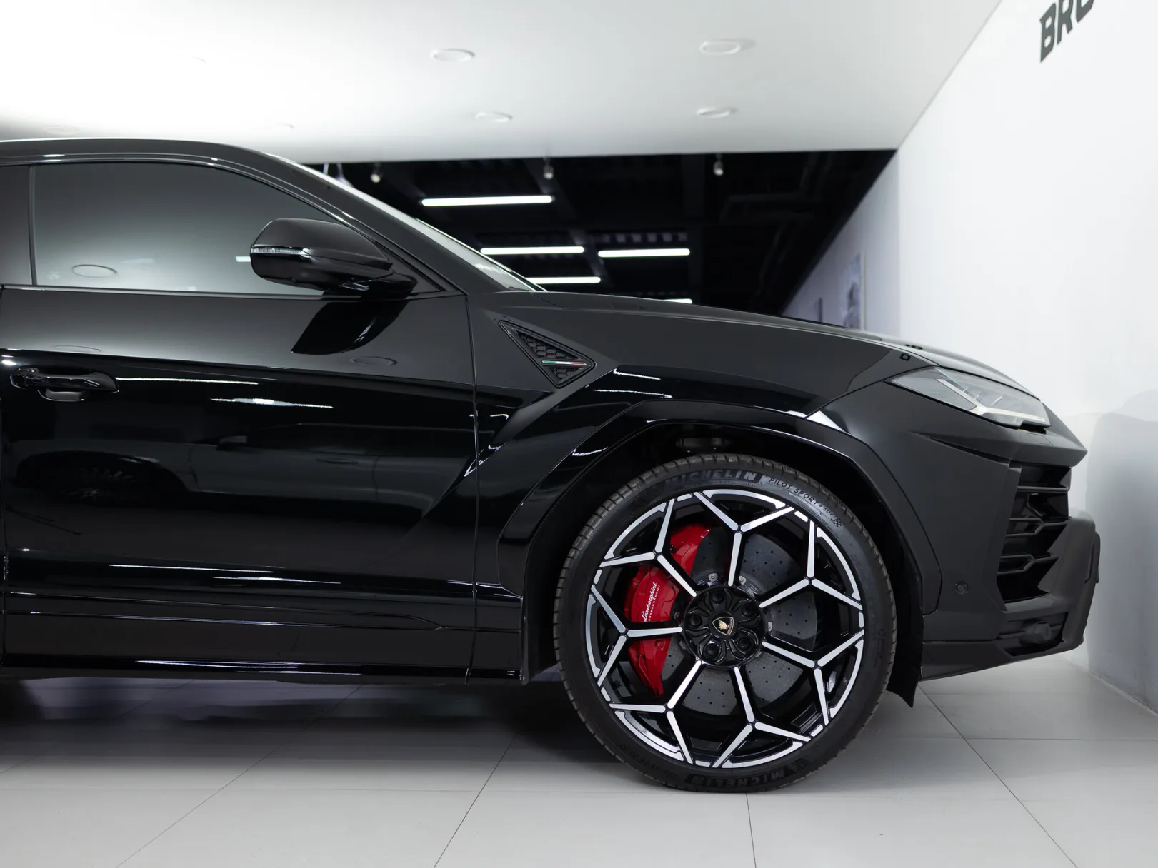 Lamborghini Urus Individual I, 2020 — экстерьер, фото 35