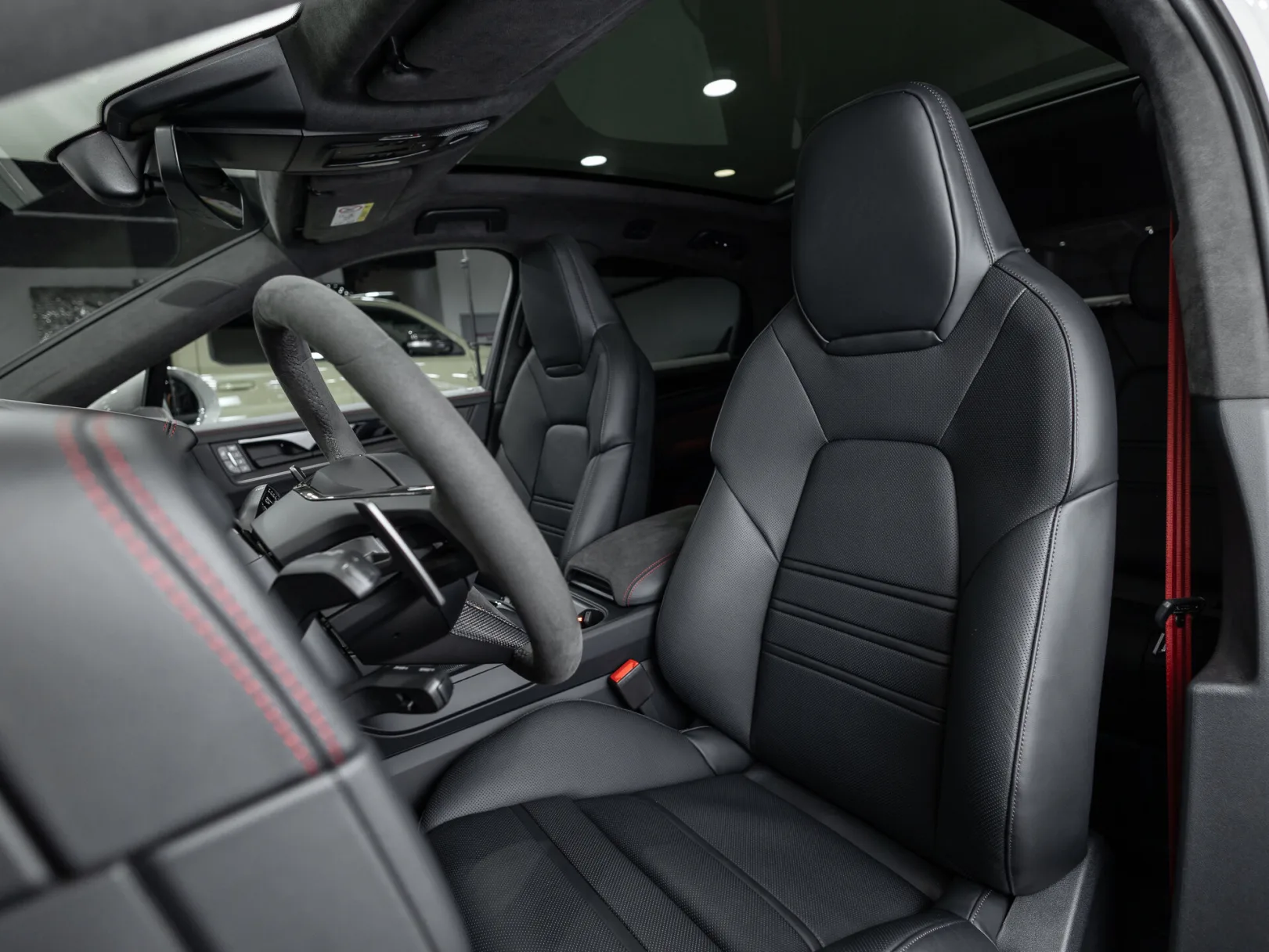 Porsche Cayenne GTS Coupé III Рестайлинг, 2026 — экстерьер, фото 12