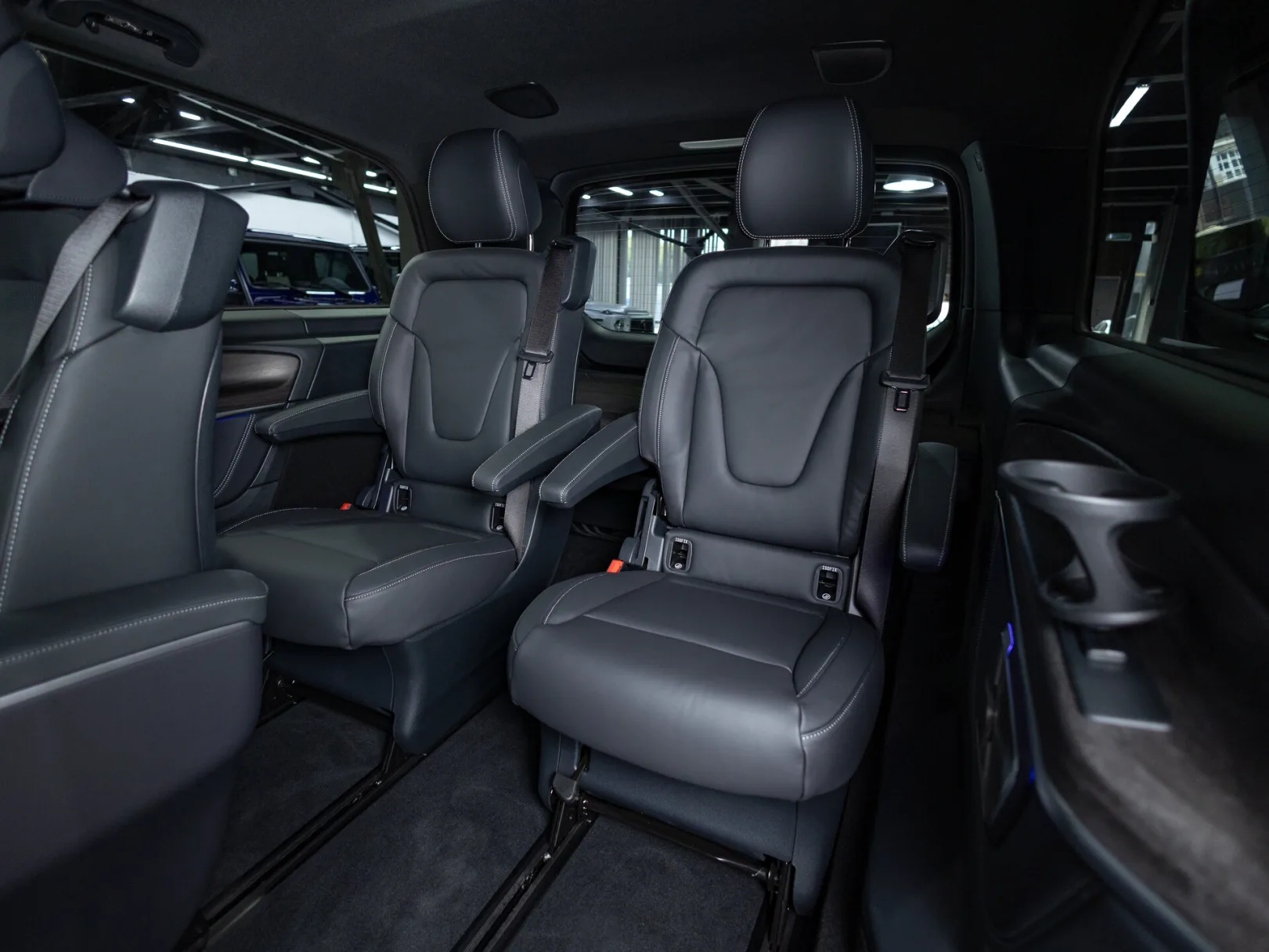 Mercedes-Benz V-Класс Avantgarde III (W447) Рестайлинг 2, 2025 — экстерьер, фото 32