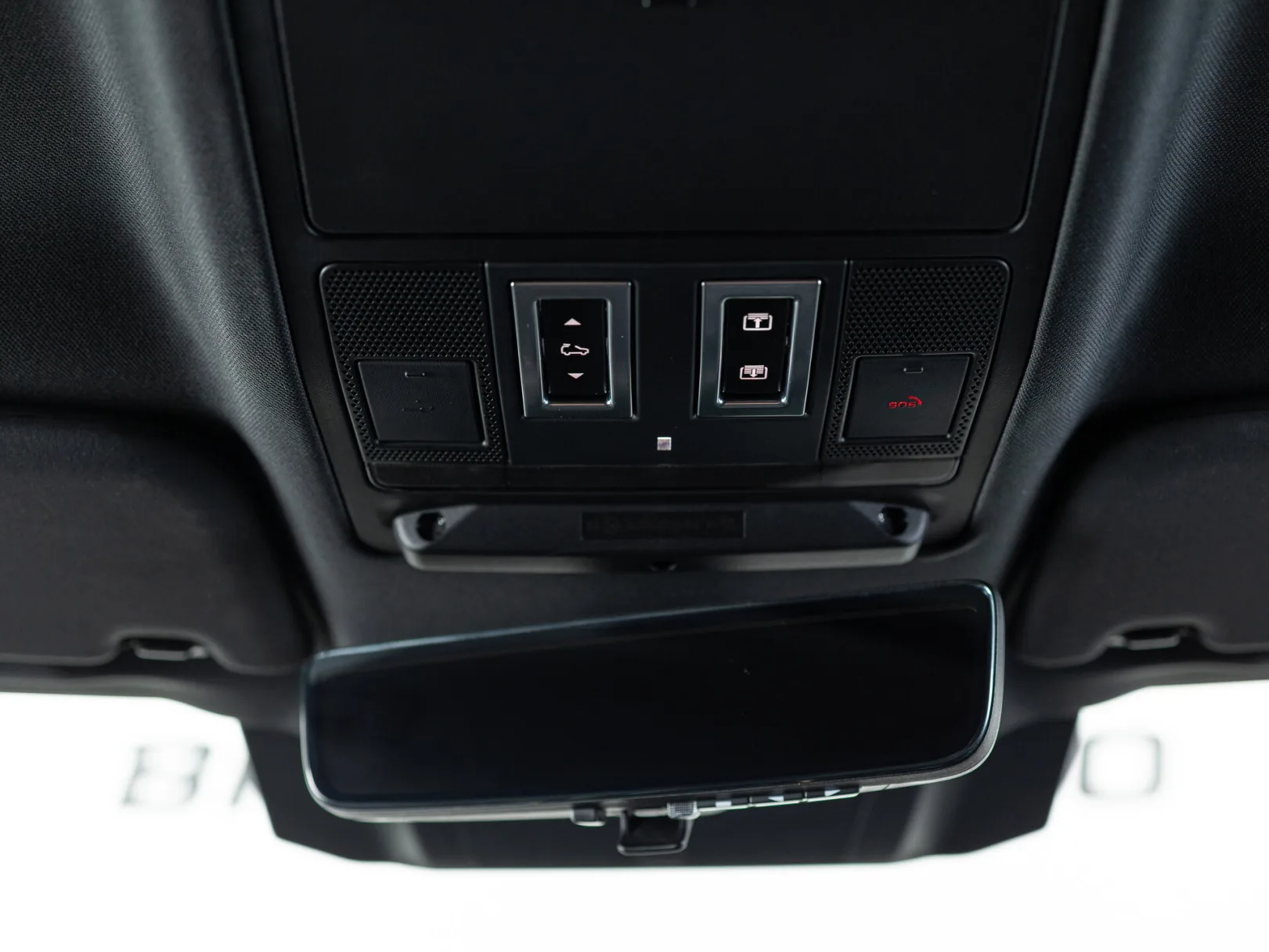 Land Rover Defender Bond Edition II, 2021 — экстерьер, фото 16