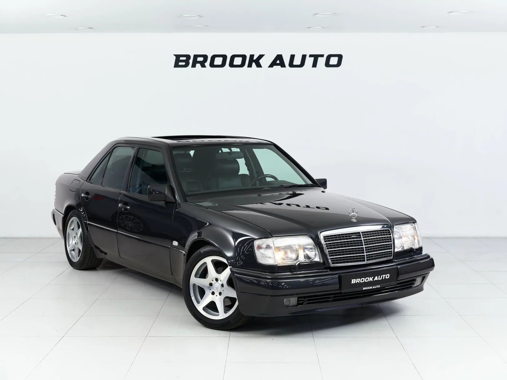 Mercedes-Benz W124 I, 1992 — экстерьер, фото 3