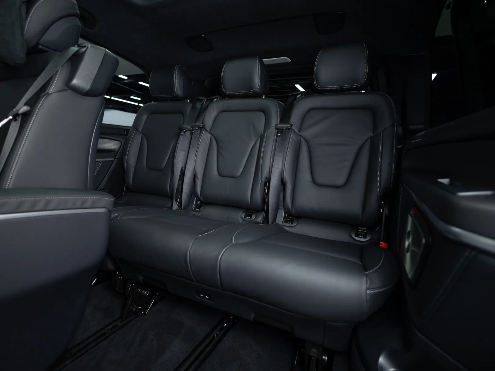 Mercedes-Benz V-Класс Exclusive AMG Line III (W447) Рестайлинг 2, 2025 — экстерьер, фото 34