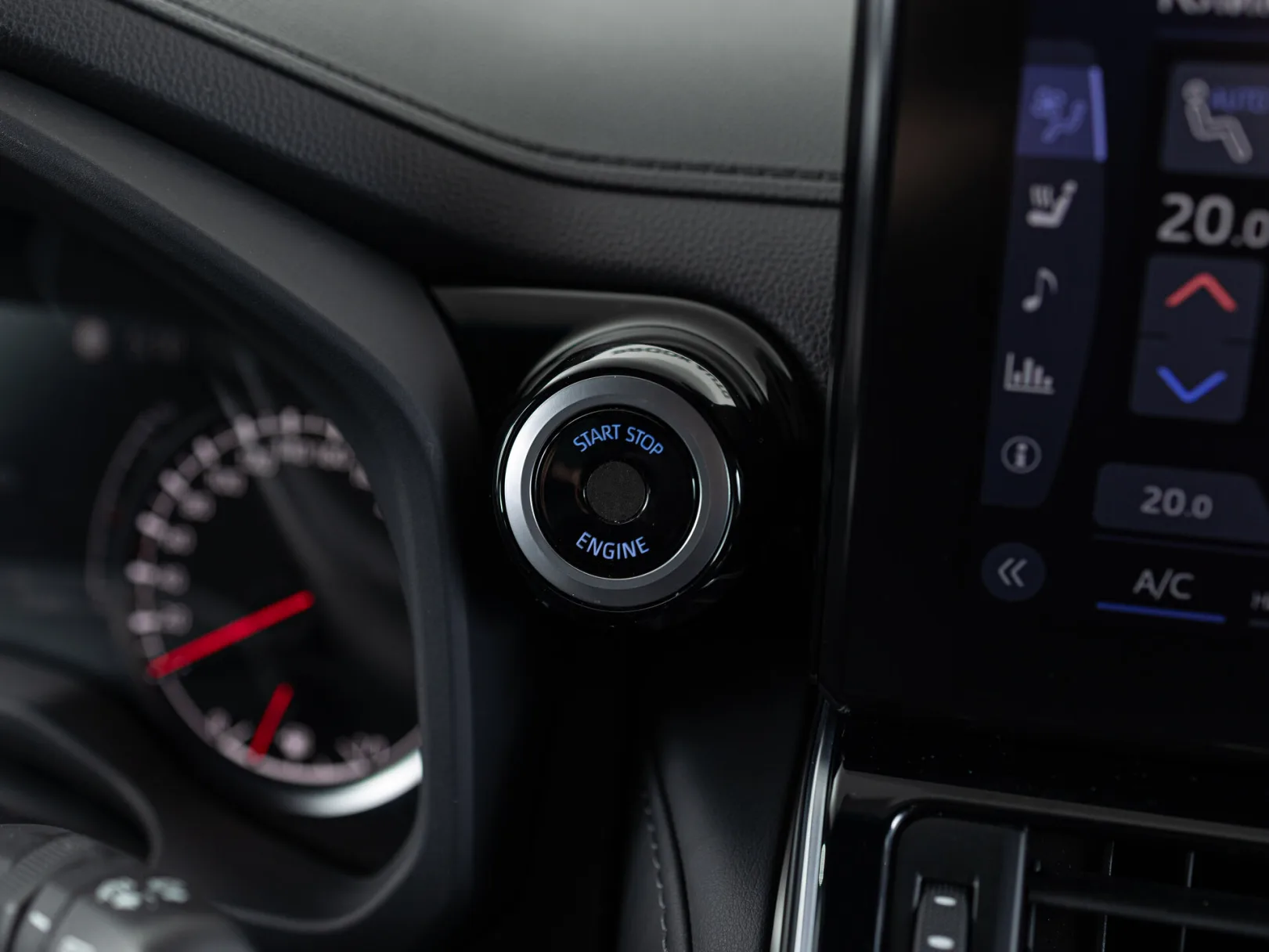 Toyota Land Cruiser 70th Anniversary 300 Series, 2021 — экстерьер, фото 17