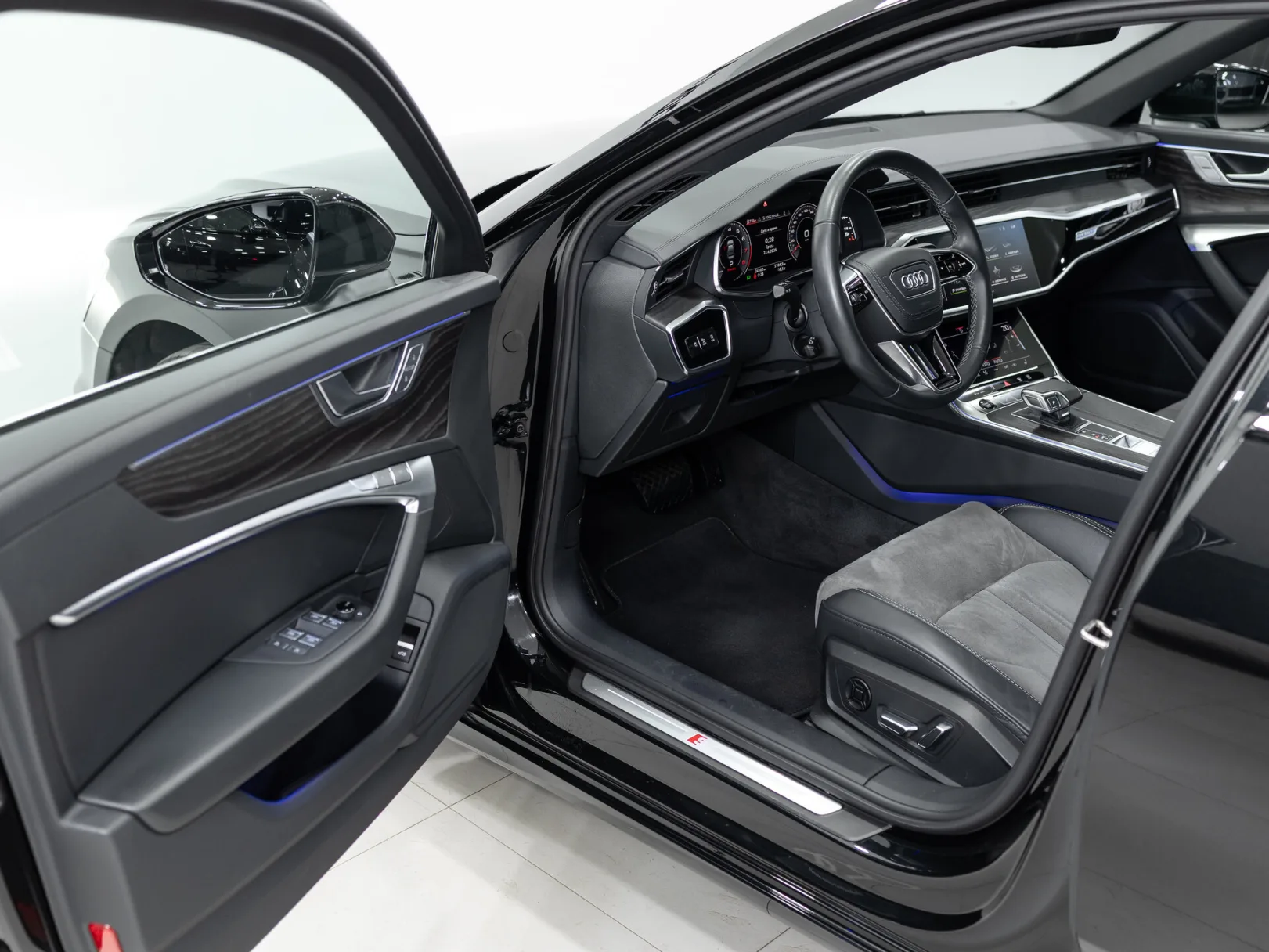 Audi A6 45 TFSI quattro S tronic V (C8) Рестайлинг, 2023 — экстерьер, фото 7
