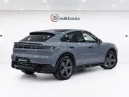 Porsche Cayenne GTS Coupé III Рестайлинг, 2024 — экстерьер, фото 4