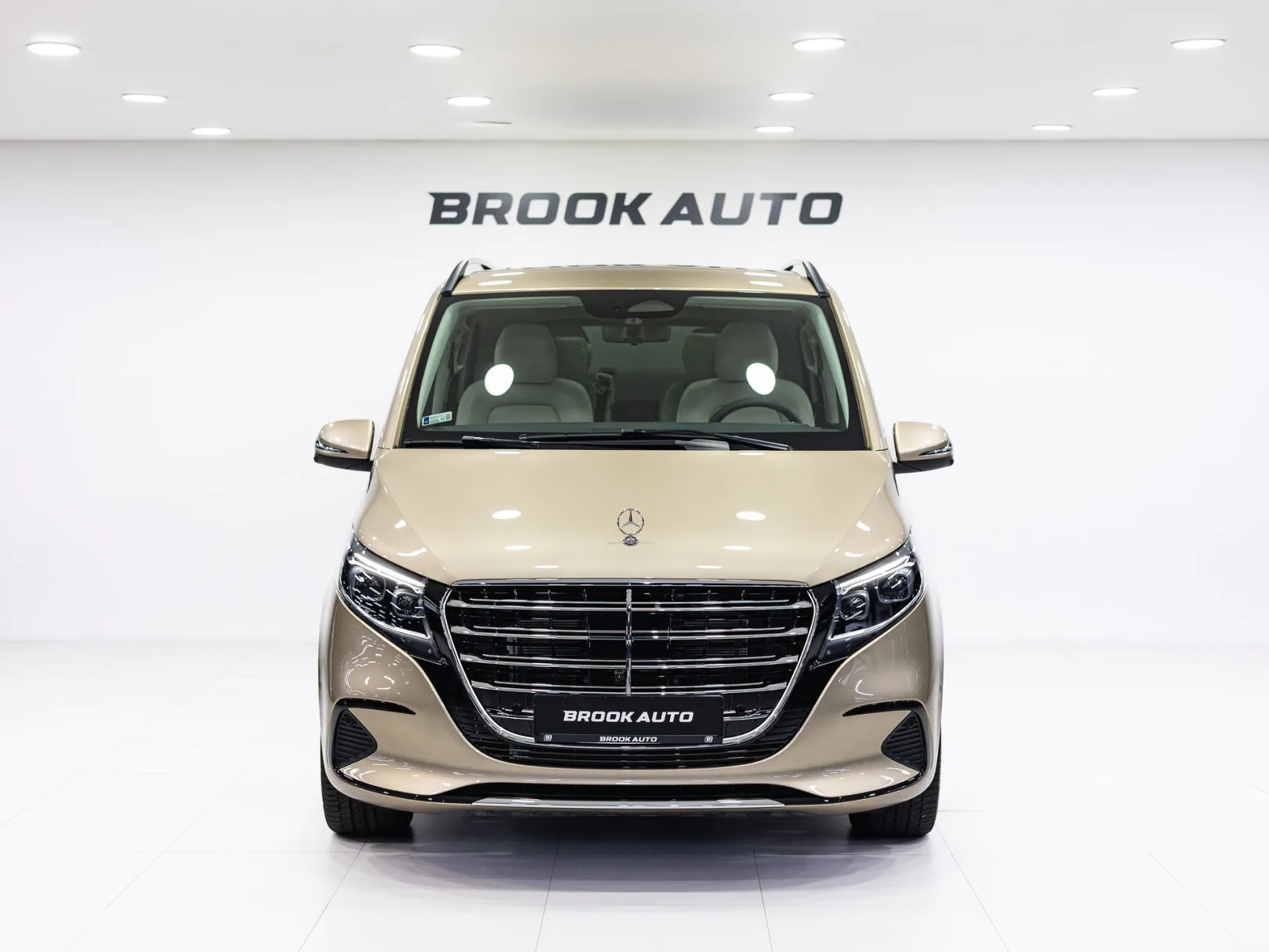 Mercedes-Benz V-Класс Exclusive III (W447) Рестайлинг 2, 2025 — экстерьер, фото 2