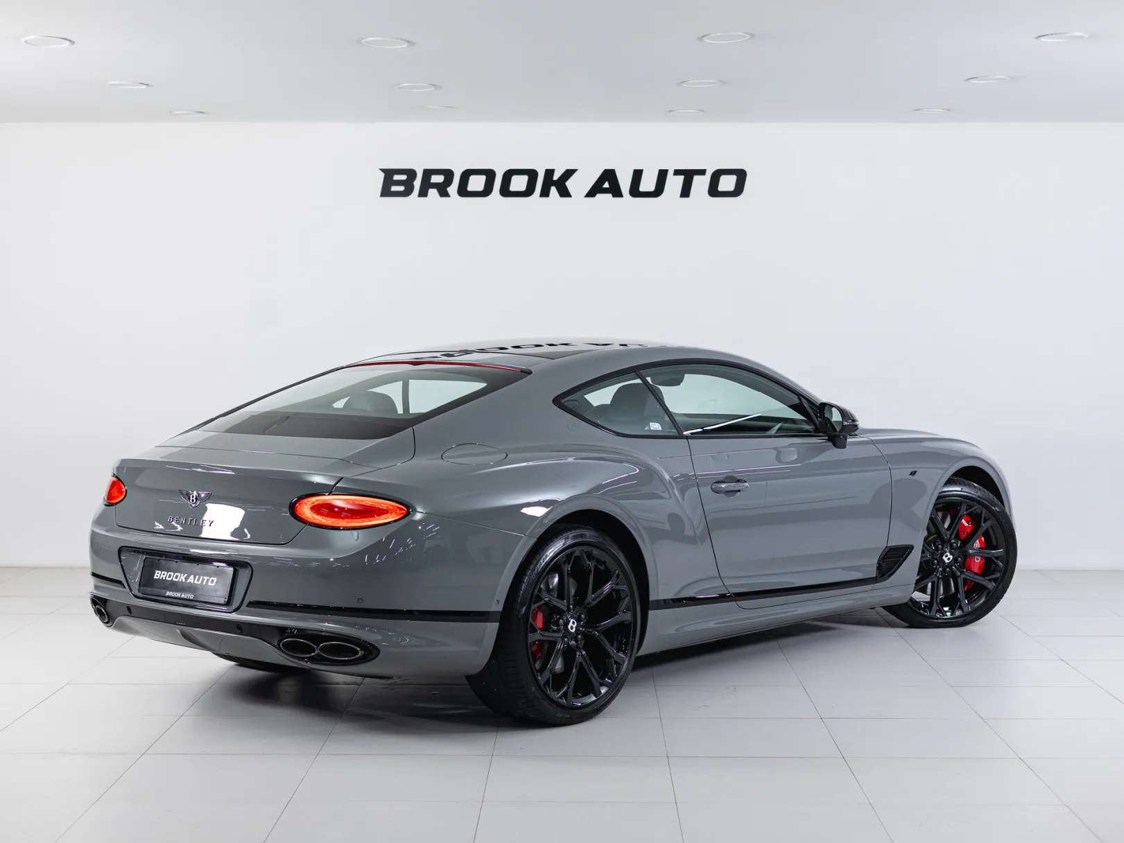 Bentley Continental GT Mulliner III, 2023 — экстерьер, фото 4