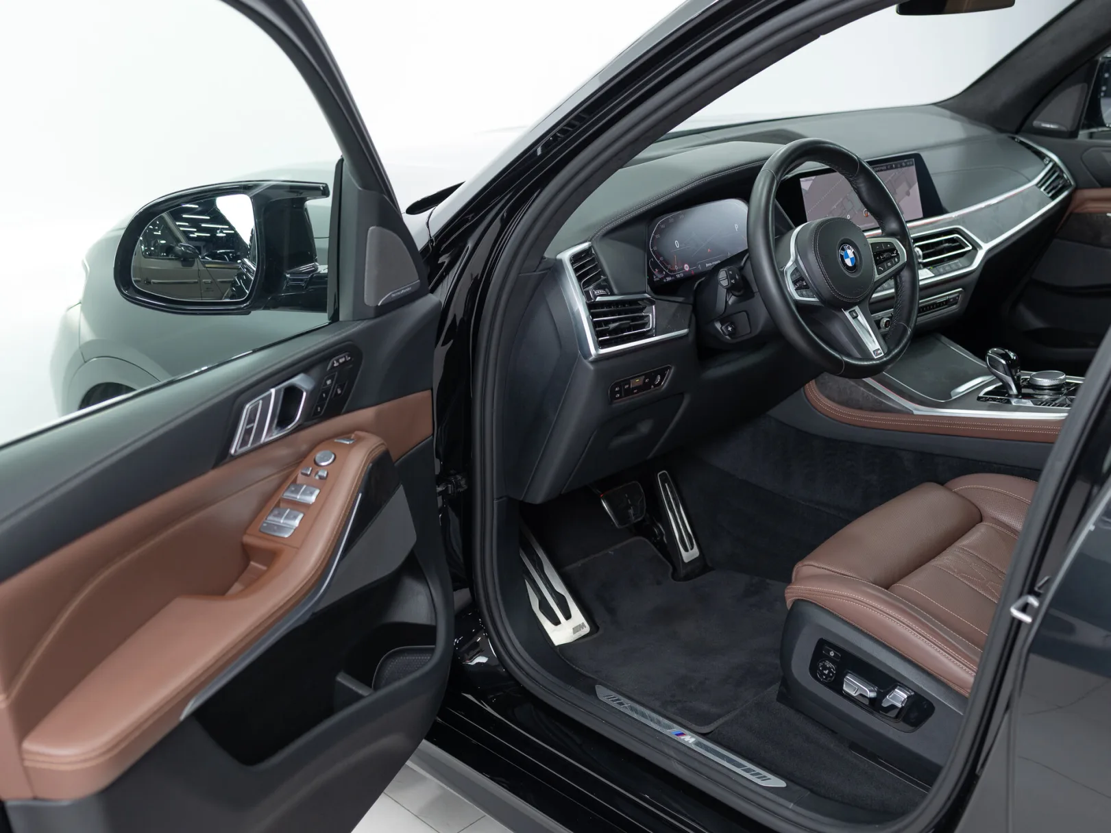 BMW X7 xDrive30d M Sport Pro I (G07), 2022 — экстерьер, фото 8