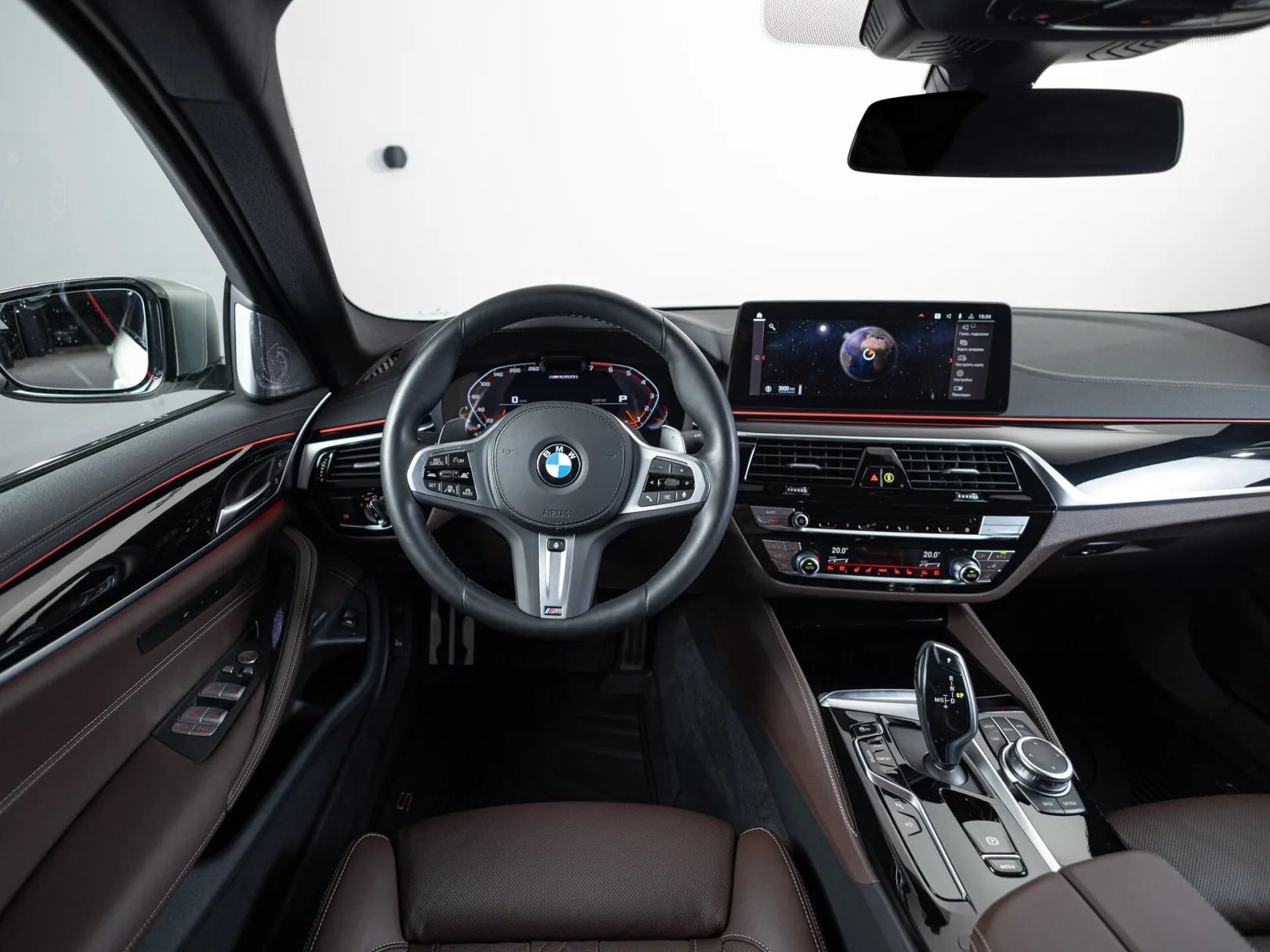 BMW 5 серии M550i xDrive M Special Edition 21 VII (G30/G31/G38) Рестайлинг, 2022 — экстерьер, фото 12