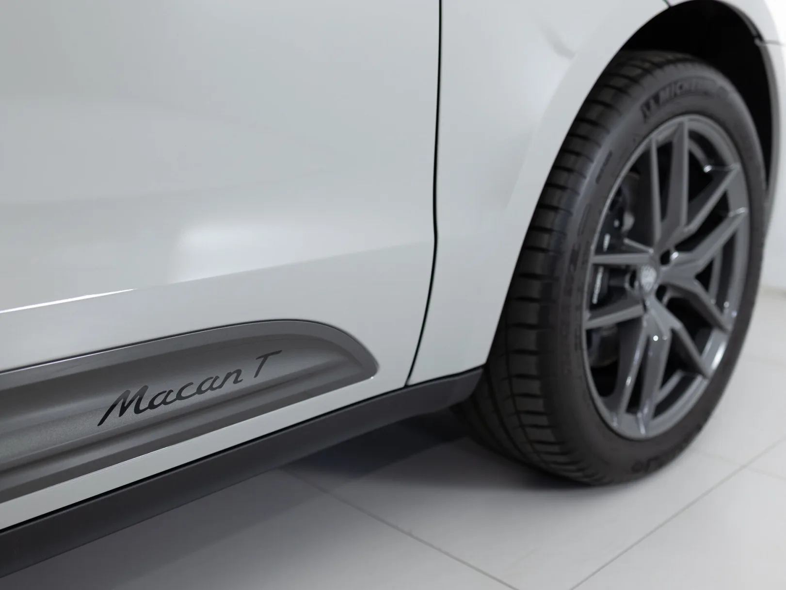 Porsche Macan T I Рестайлинг 2, 2024 — экстерьер, фото 30