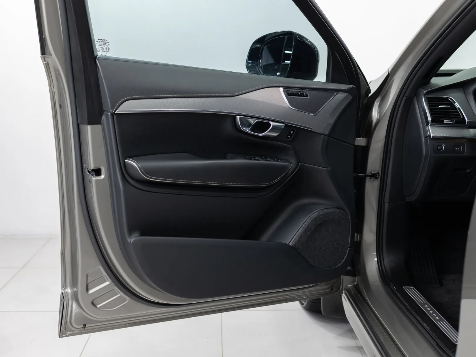 Volvo XC90 R-Design (MY21) II Рестайлинг 1, 2021 — экстерьер, фото 8