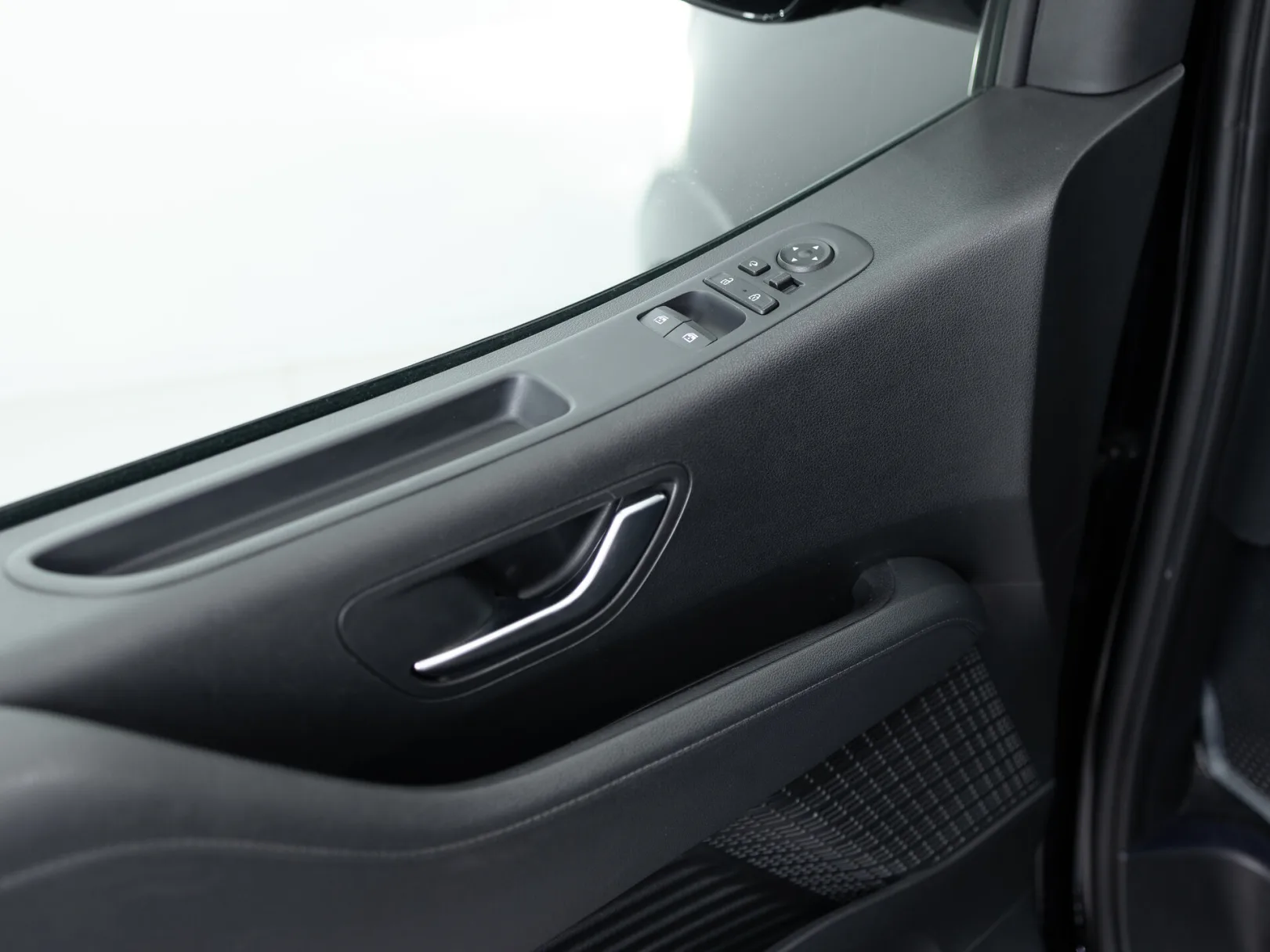 Hyundai Staria I, 2023 — экстерьер, фото 12