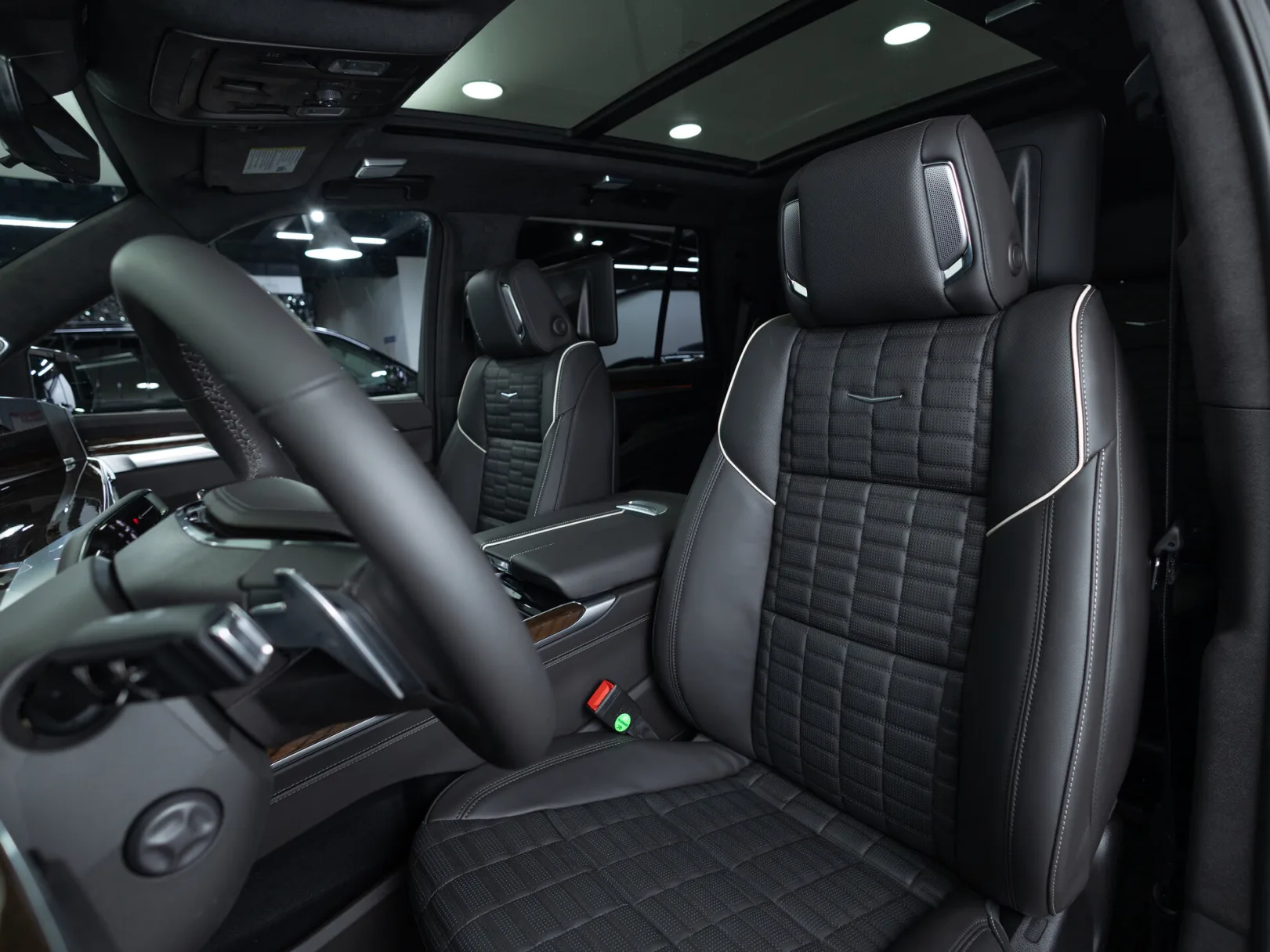 Cadillac Escalade Sport Platinum V Рестайлинг, 2025 — экстерьер, фото 10