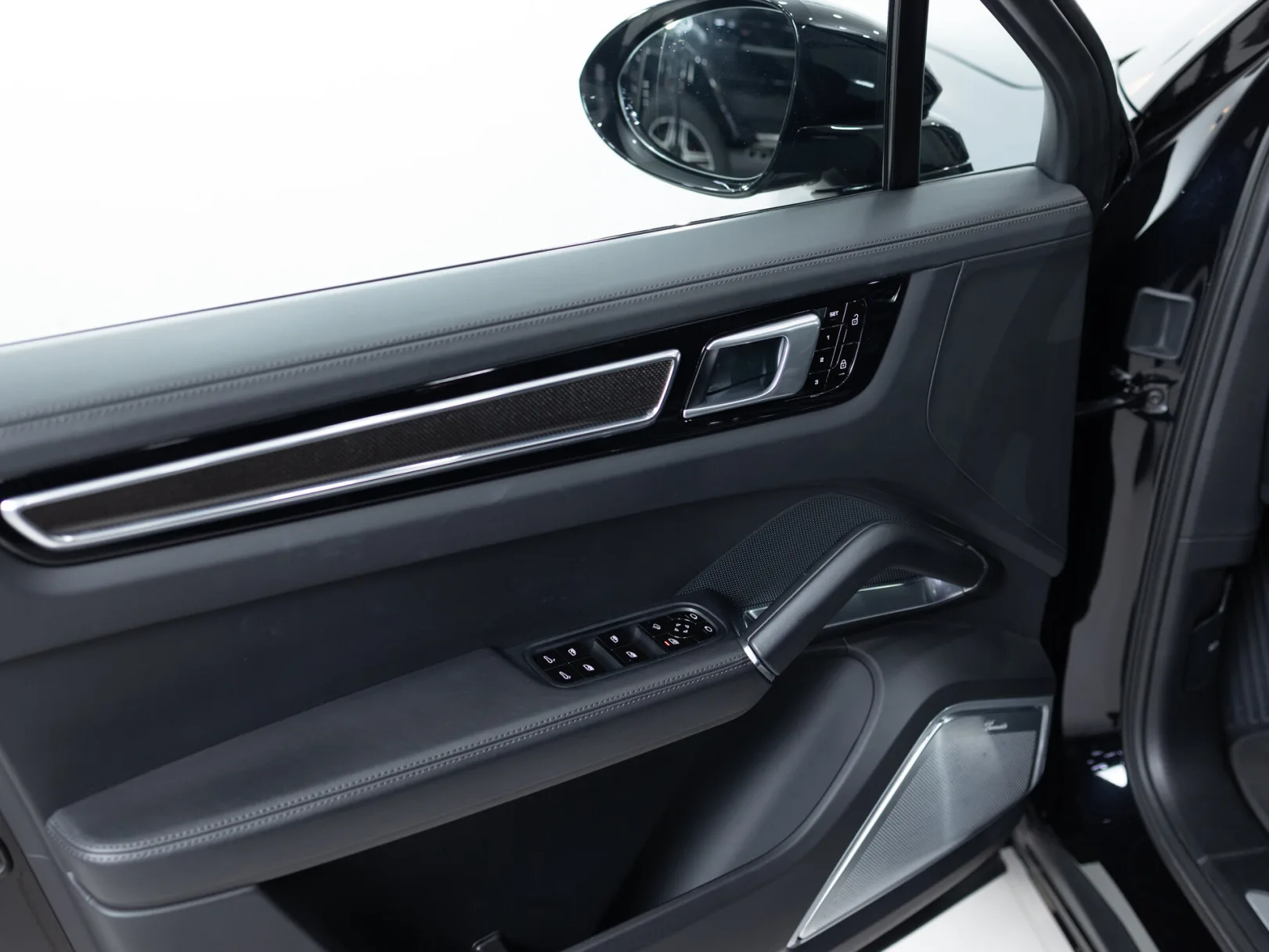 Porsche Cayenne Turbo III, 2019 — экстерьер, фото 8