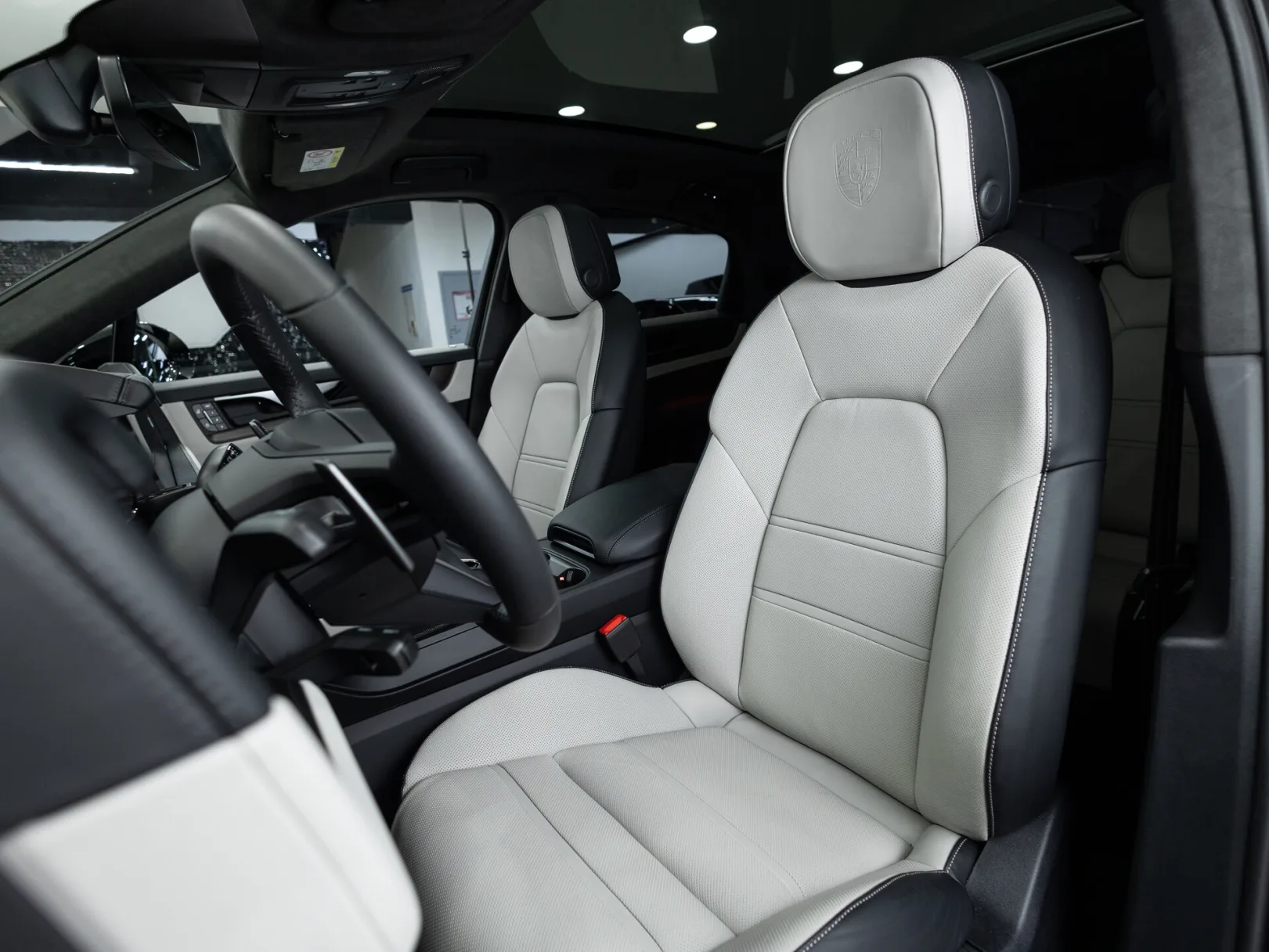 Porsche Cayenne Coupé III Рестайлинг, 2026 — экстерьер, фото 11