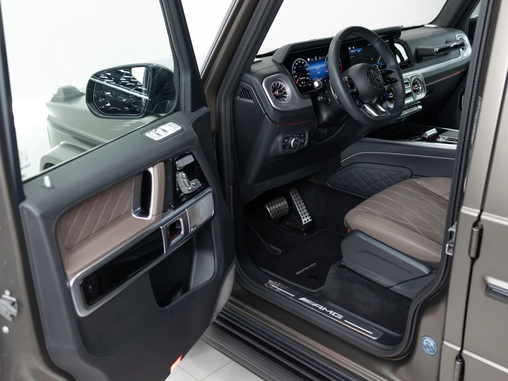 Mercedes-Benz G-Класс AMG G 63 II (W465) Рестайлинг, 2025 — экстерьер, фото 7