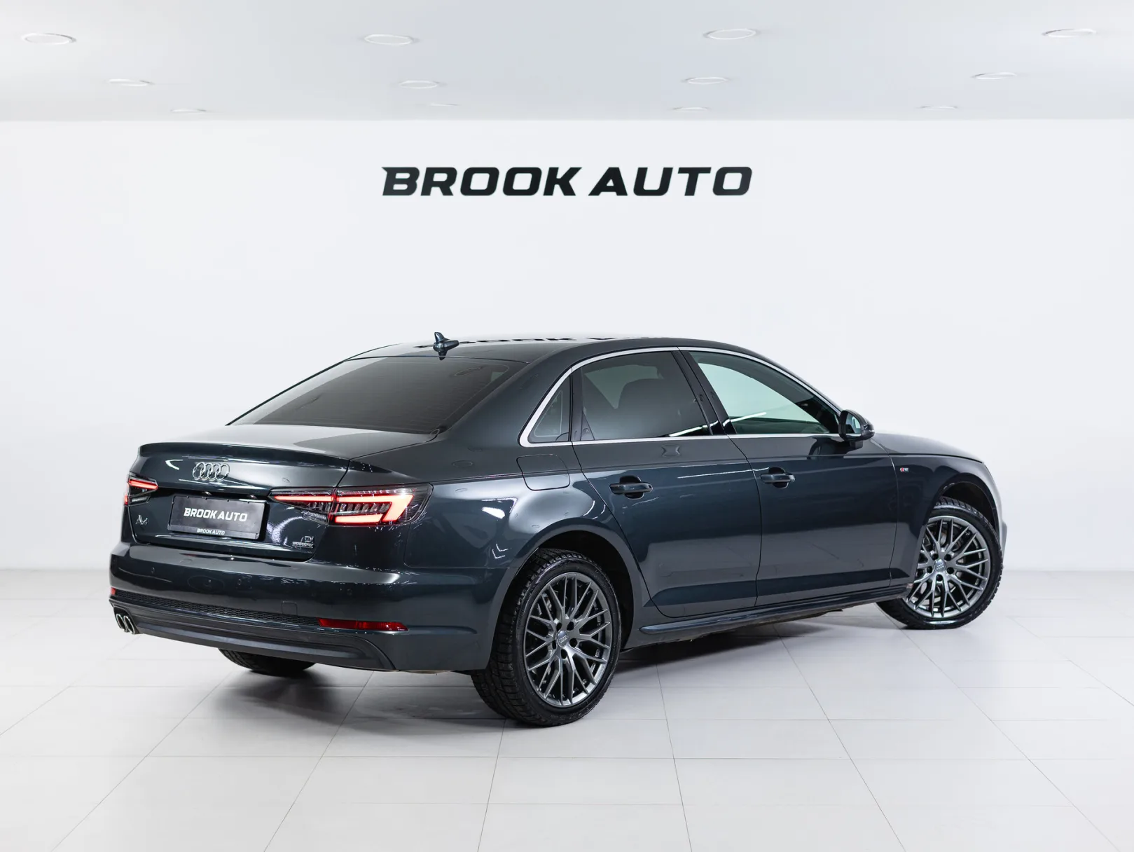 Audi A4 40 TDI quattro S tronic V (B9), 2018 — экстерьер, фото 4