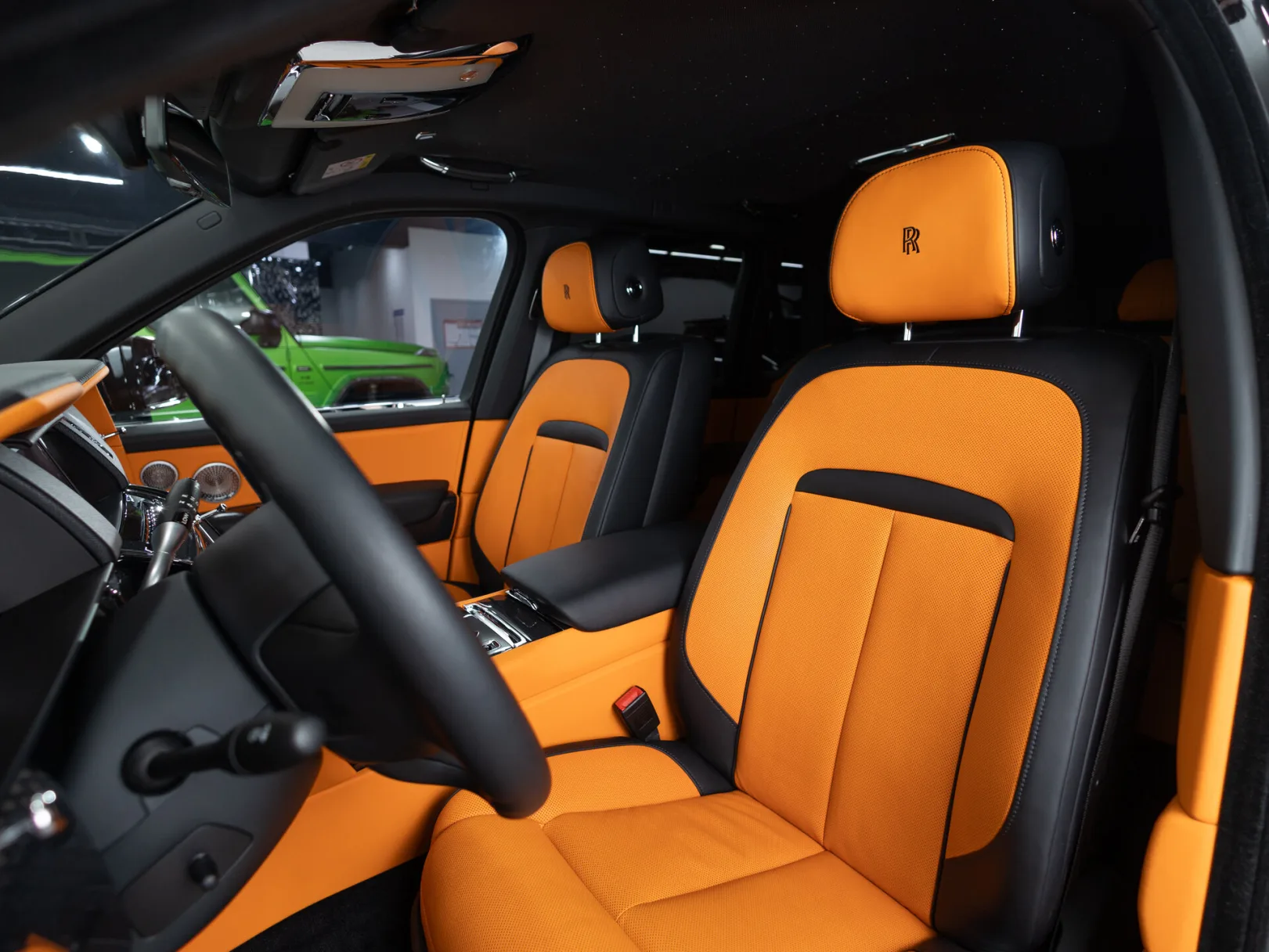 Rolls-Royce Cullinan Individual I (Series I), 2023 — экстерьер, фото 10