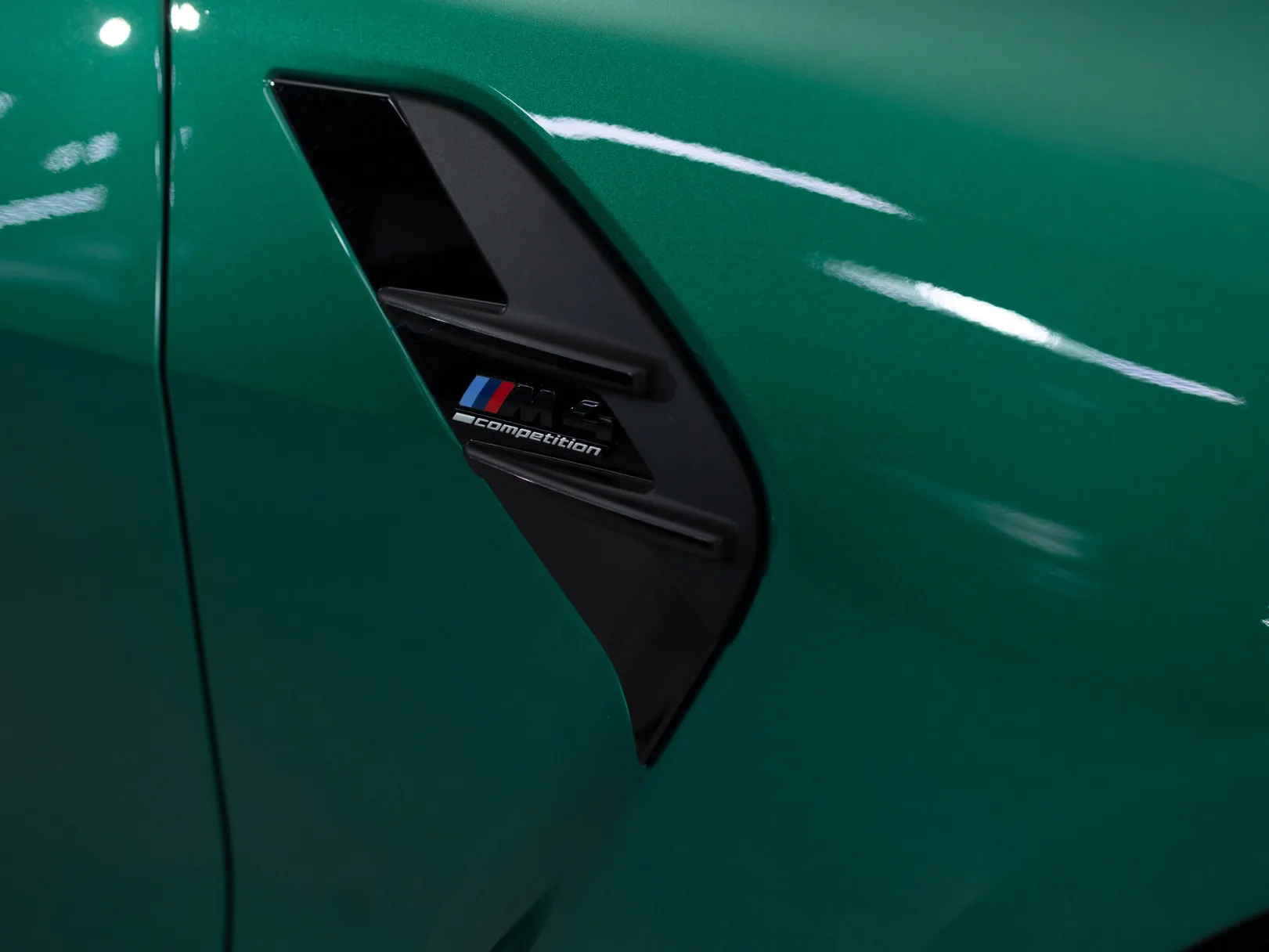 BMW M4 Competition xDrive G82/G83 Рестайлинг, 2025 — экстерьер, фото 37