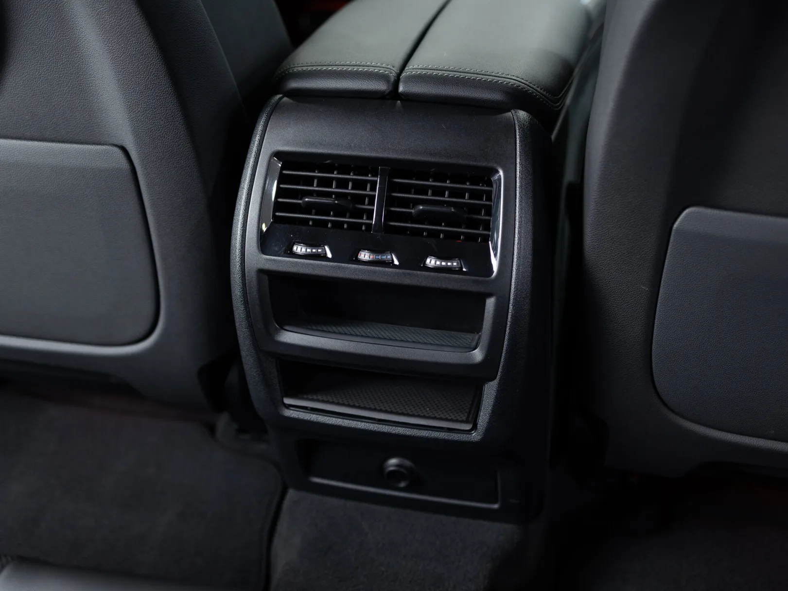 BMW X6 xDrive30d III (G06), 2022 — экстерьер, фото 25