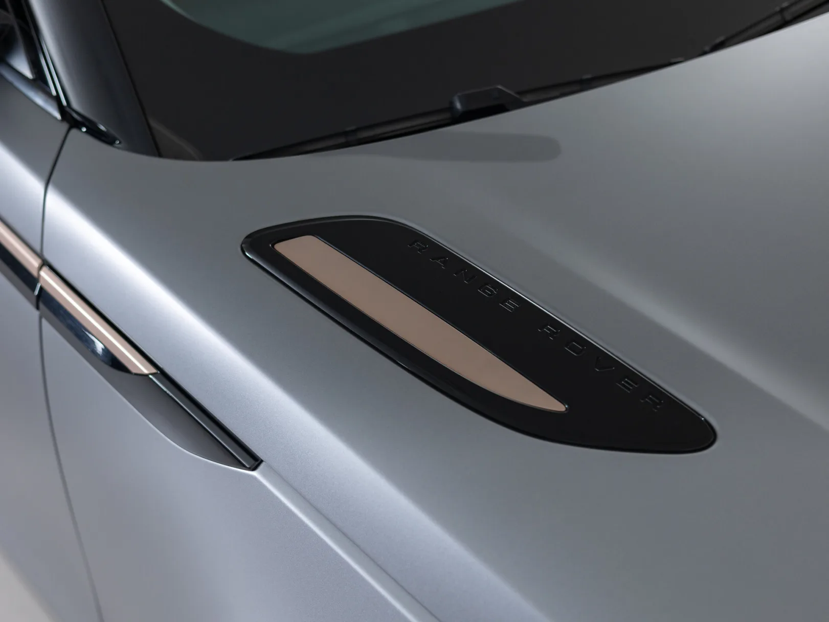 Land Rover Range Rover Velar R-Dynamic Base I, 2019 — экстерьер, фото 31