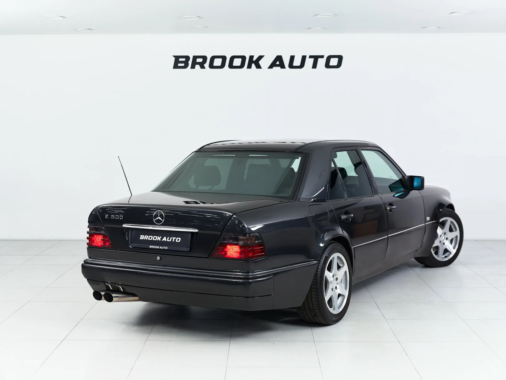 Mercedes-Benz W124 I, 1992 — экстерьер, фото 4