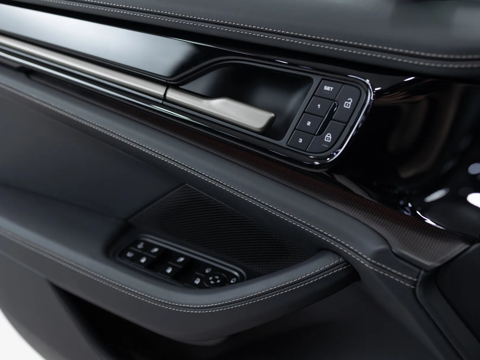 Porsche Panamera Turbo S E-Hybrid III, 2024 — экстерьер, фото 14
