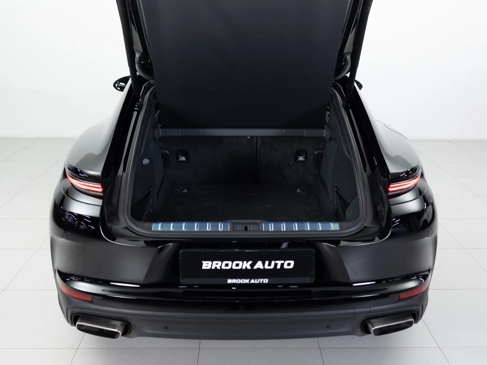 Porsche Panamera III, 2024 — экстерьер, фото 30