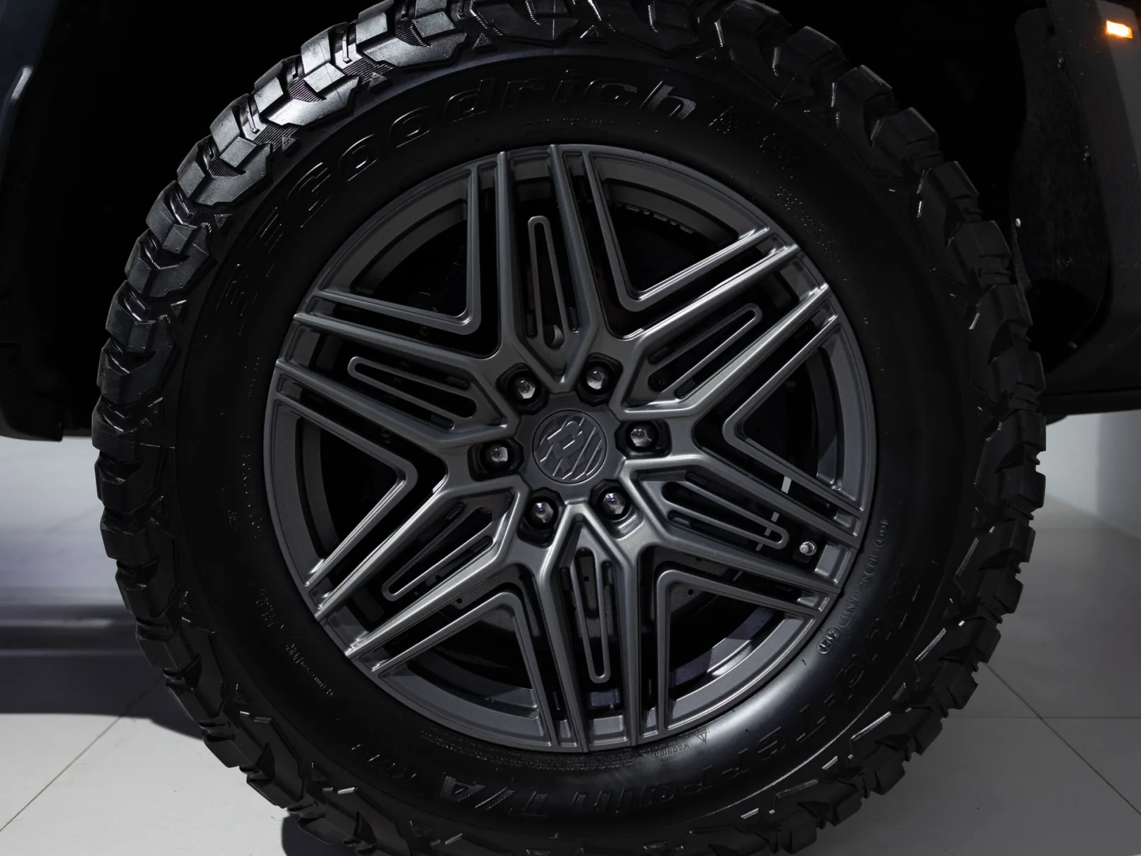 Ram 1500 TRX V, 2023 — экстерьер, фото 43
