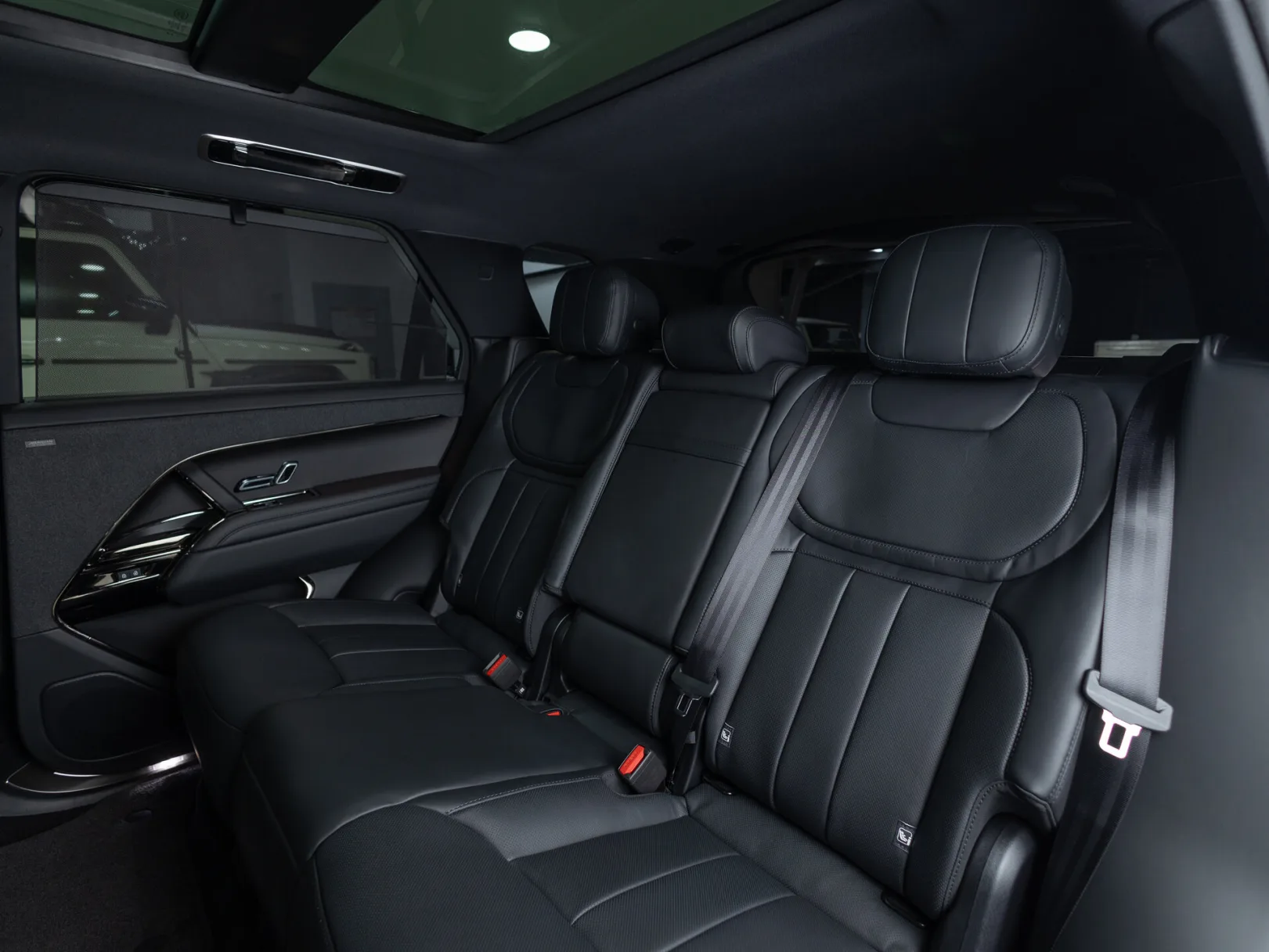 Land Rover Range Rover Sport Dynamic HSE III, 2025 — экстерьер, фото 33
