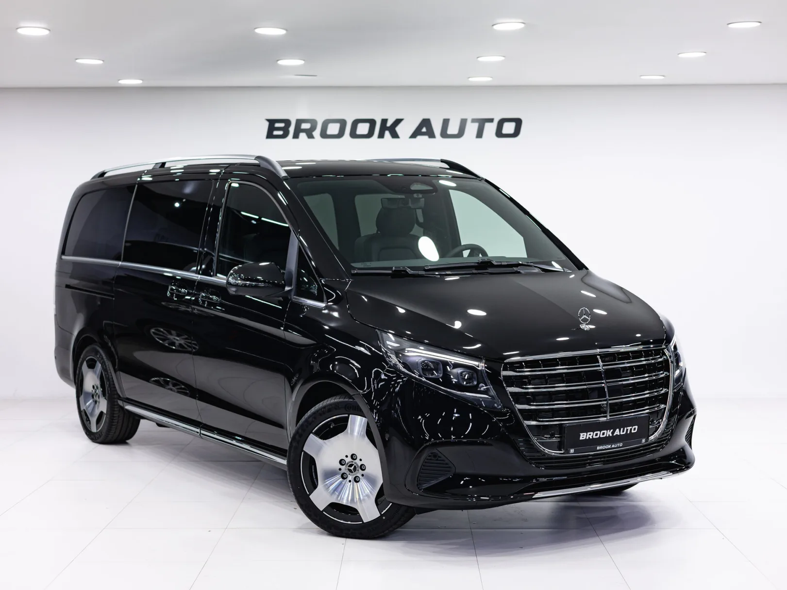 Mercedes-Benz V-Класс Avantgarde III (W447) Рестайлинг 2, 2025 — экстерьер, фото 3