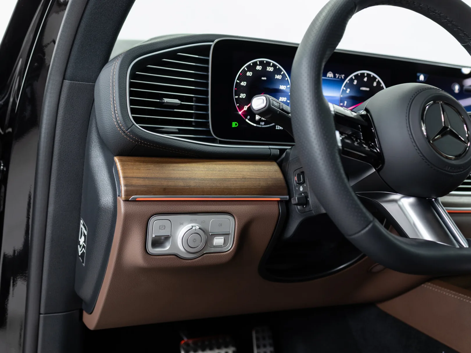 Mercedes-Benz GLS 450 4MATIC II (X167) Рестайлинг, 2025 — экстерьер, фото 14