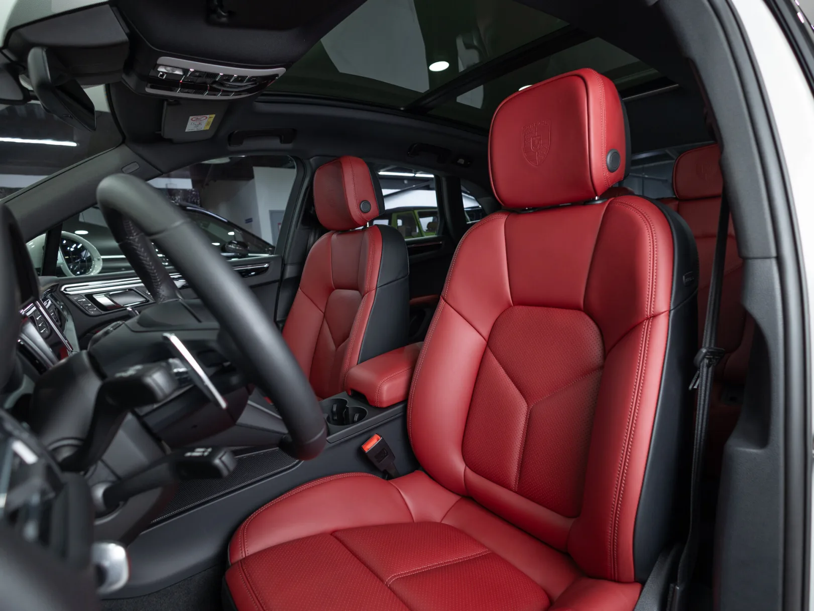 Porsche Macan T I Рестайлинг 2, 2025 — экстерьер, фото 10