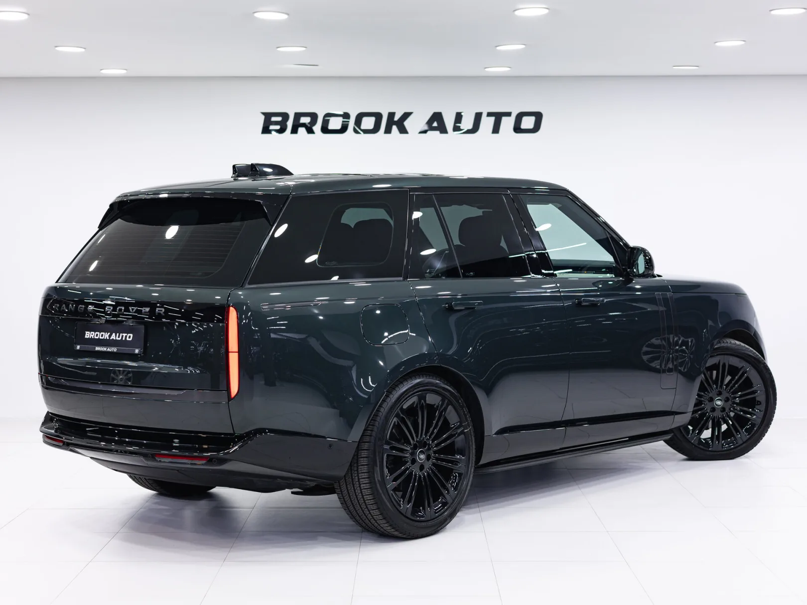 Land Rover Range Rover HSE V, 2024 — экстерьер, фото 4