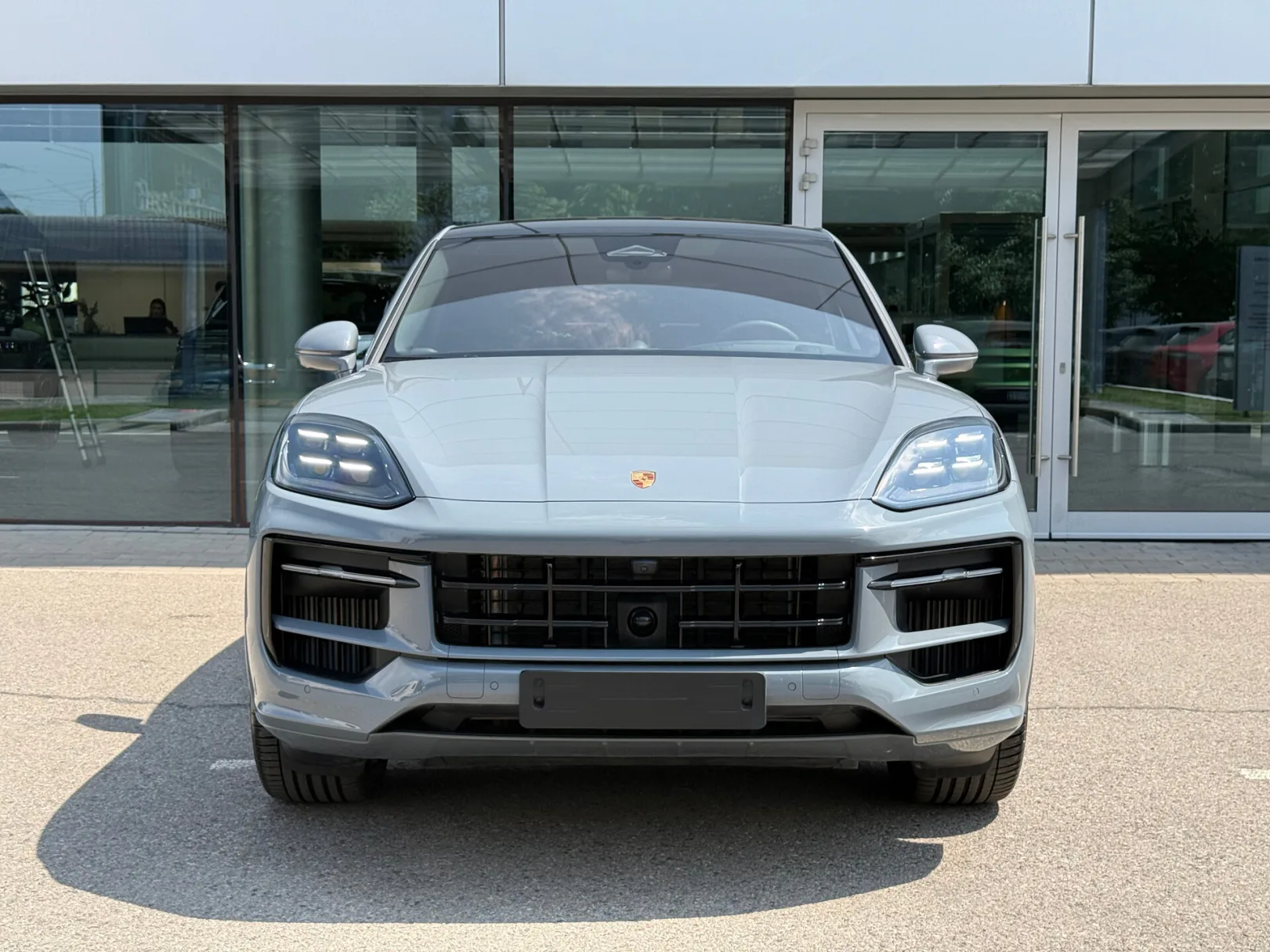 Porsche Cayenne E-Hybrid Coupé III Рестайлинг, 2026 — экстерьер, фото 2