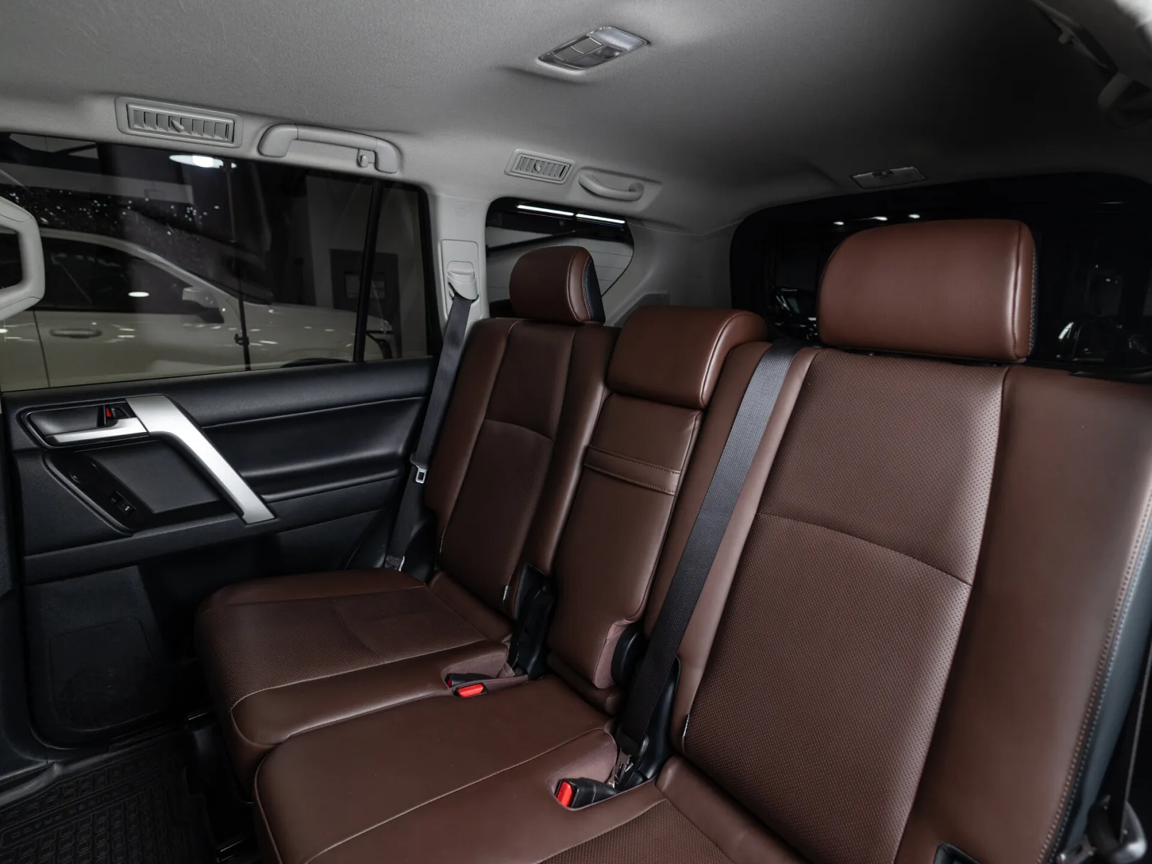 Toyota Land Cruiser Prado Люкс Safety 150 Series Рестайлинг 2, 2019 — экстерьер, фото 26