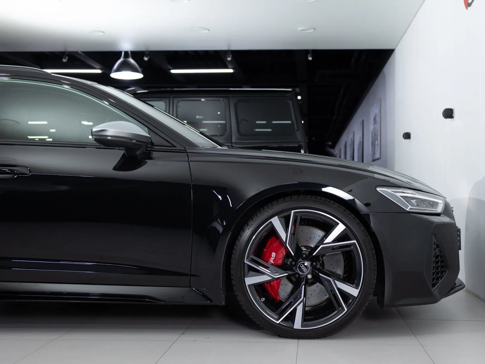 Audi RS 6 TFSI quattro IV (C8), 2020 — экстерьер, фото 31