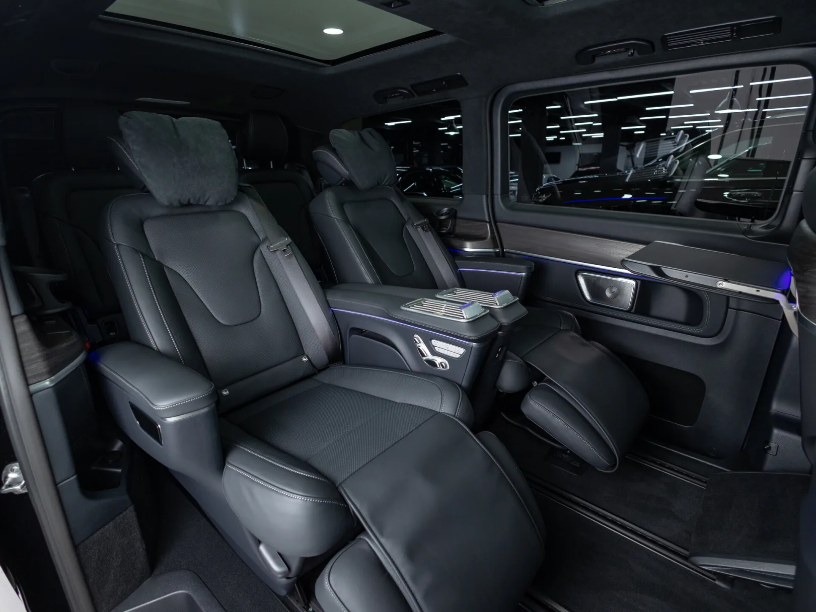 Mercedes-Benz V-Класс Avantgarde III (W447) Рестайлинг 2, 2025 — экстерьер, фото 35